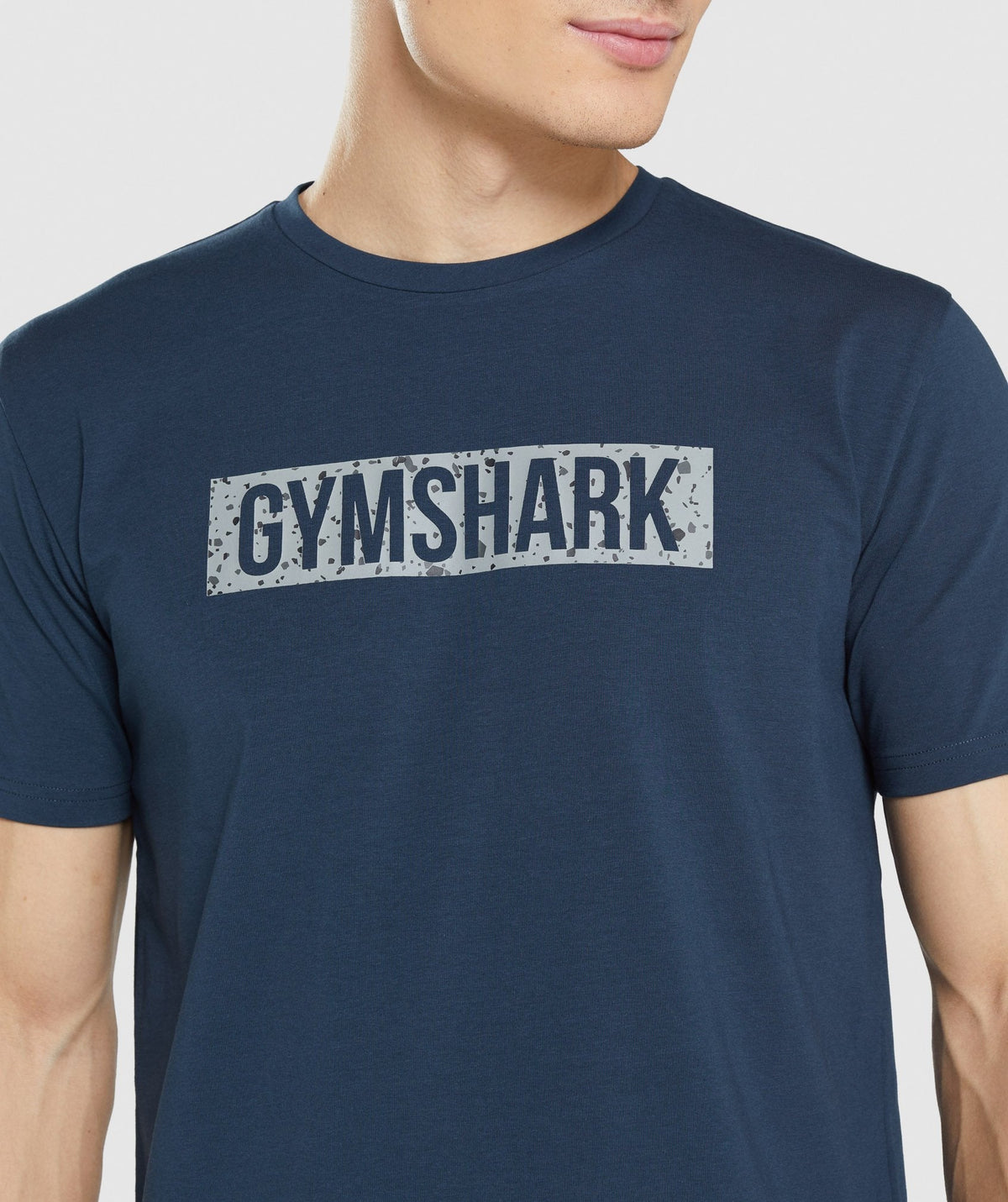gymshark-micro-print-block-infill-t-shirt-navy-aw21