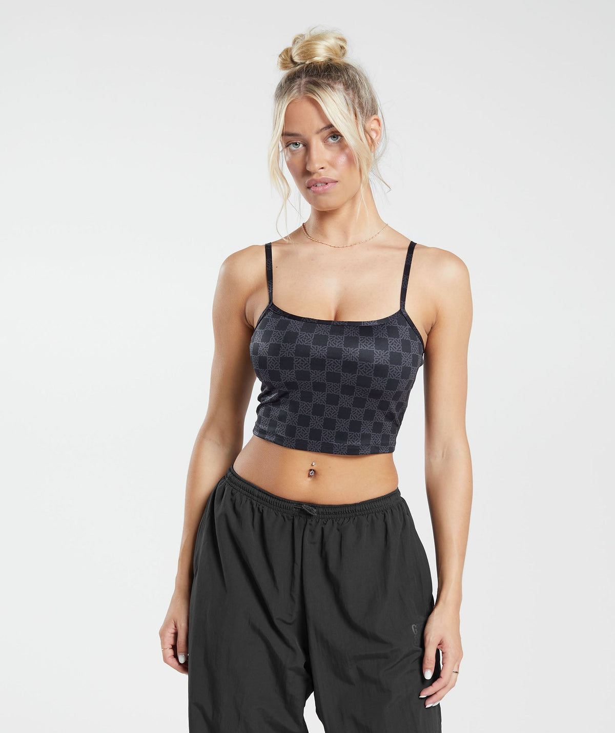 gymshark-monogram-crop-cami-tank-onyx-grey-aw23