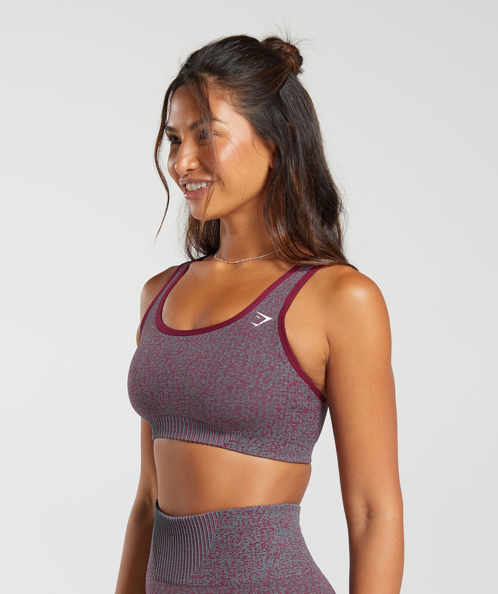 gymshark-marl-seamless-scoop-bra-plum-pink-marl-dark-grey-marl-plum-pink-aw23