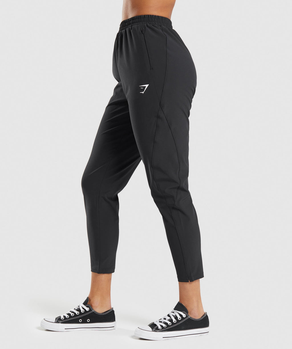 gymshark-maximise-track-joggers-black-aw21