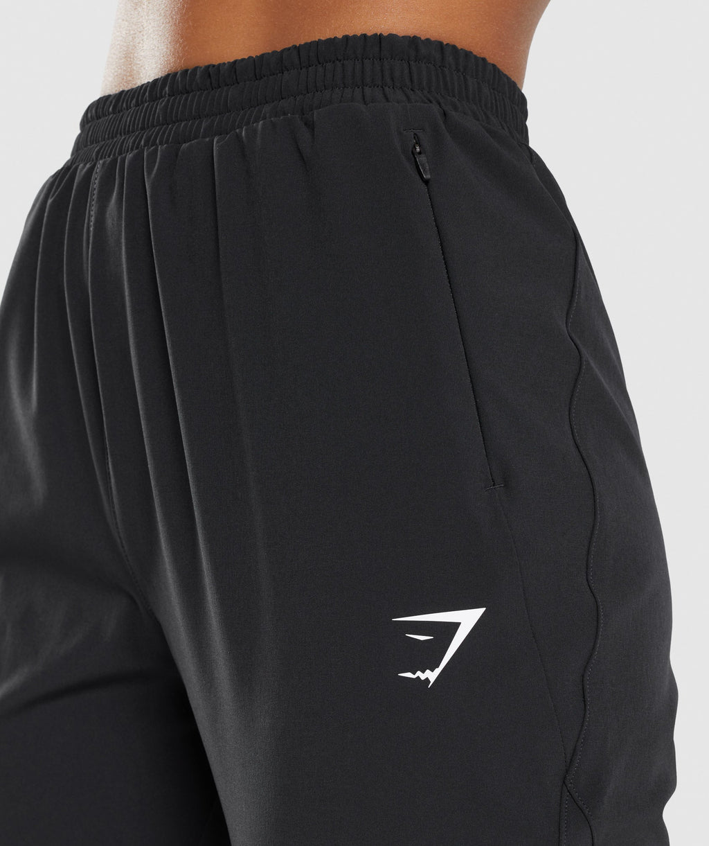 gymshark-maximise-track-joggers-black-aw21
