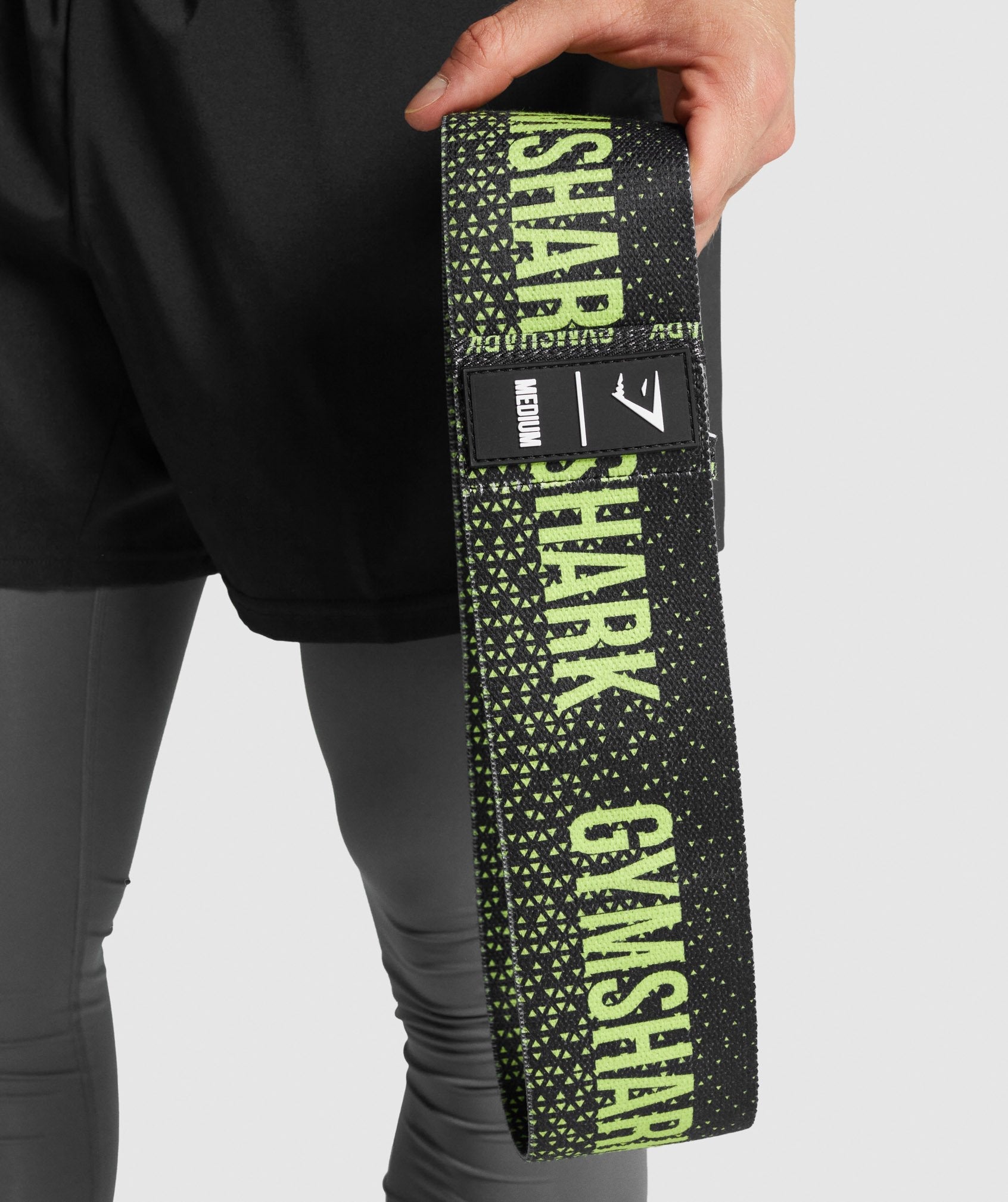 gymshark-medium-glute-band-black