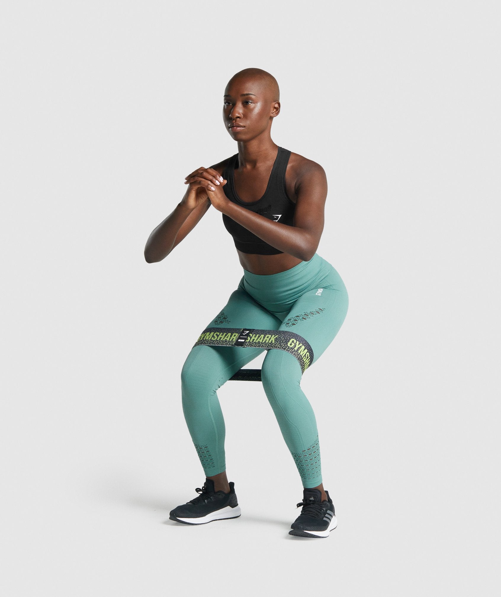 gymshark-medium-glute-band-black