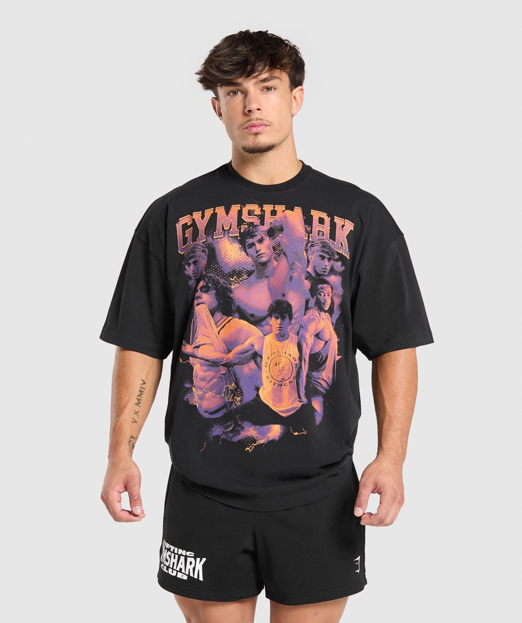 gymshark-mens-athlete-bootleg-graphic-t-shirt-black-aw24