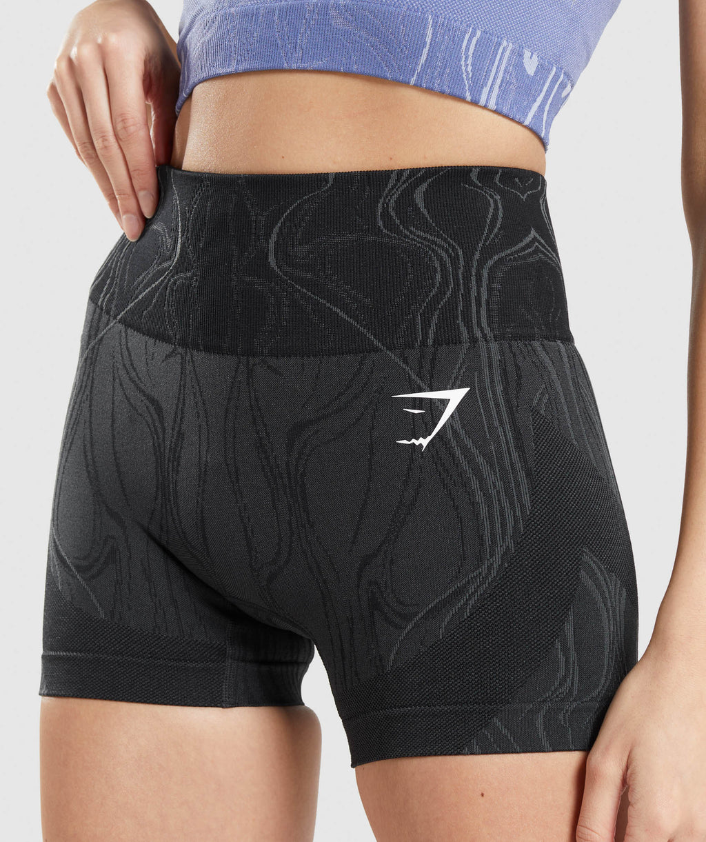 gymshark-mercury-seamless-shorts-black