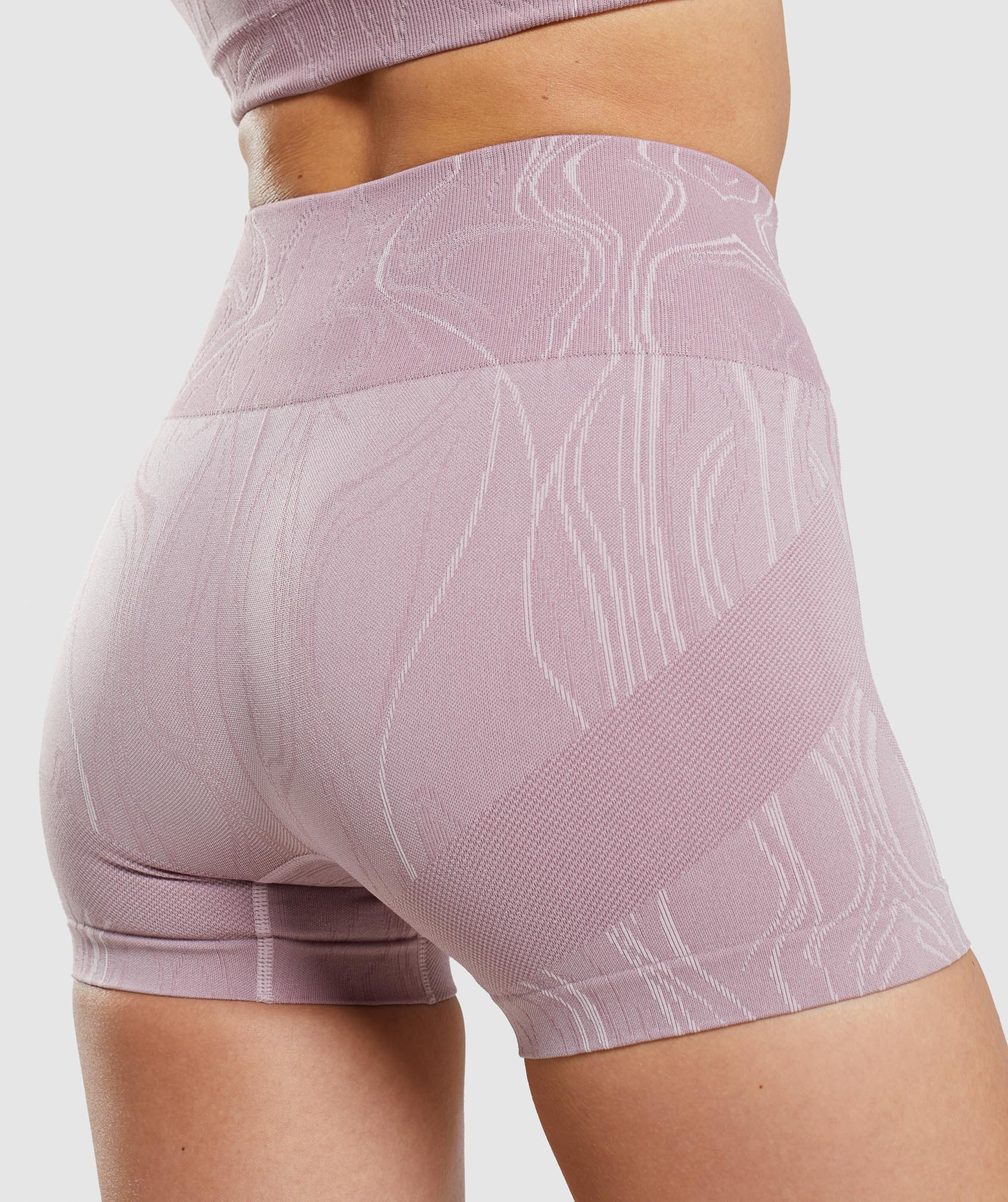 gymshark-mercury-seamless-shorts-light-purple