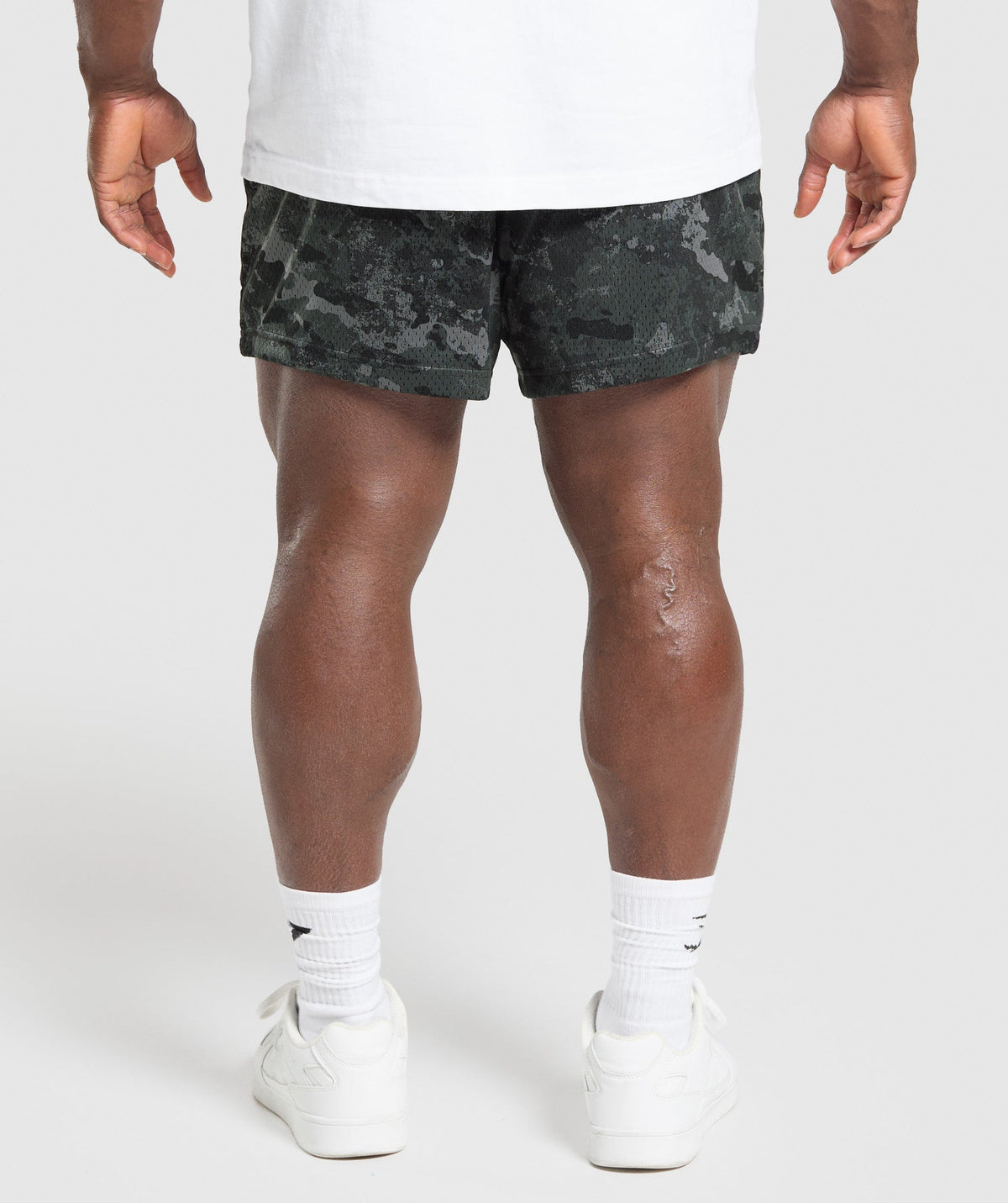 gymshark-lifting-mesh-5-shorts-shorts-grey-ss25