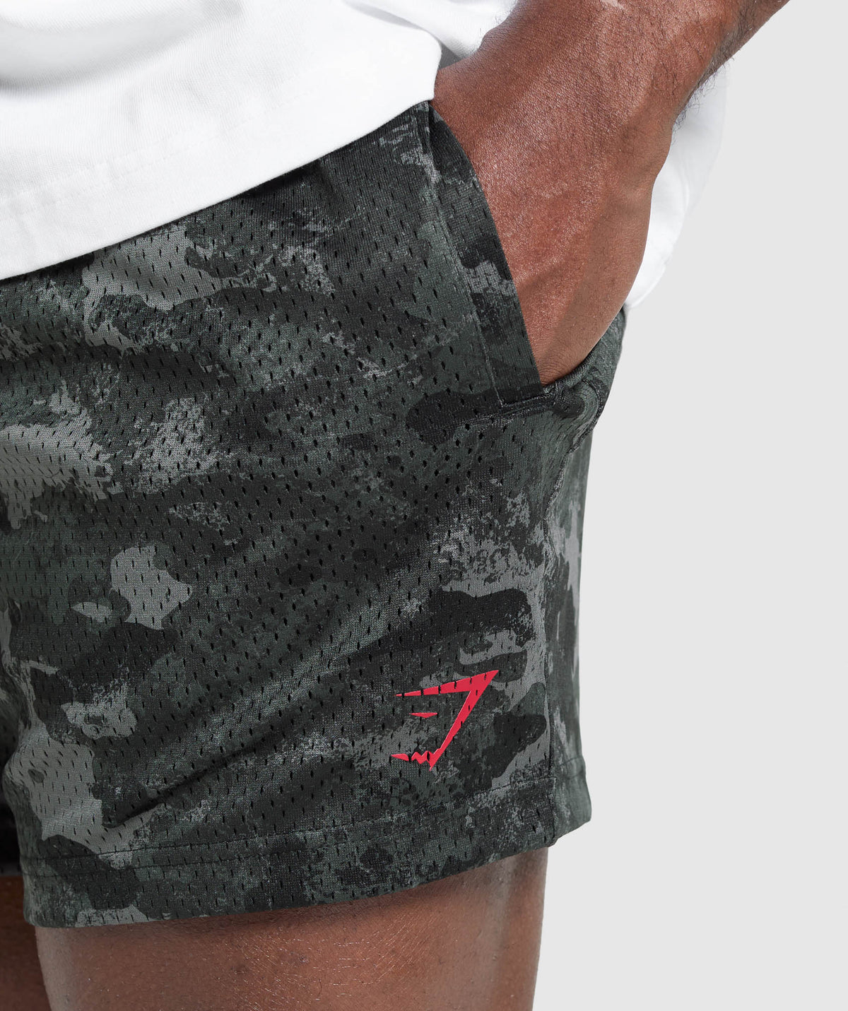 gymshark-lifting-mesh-5-shorts-shorts-grey-ss25