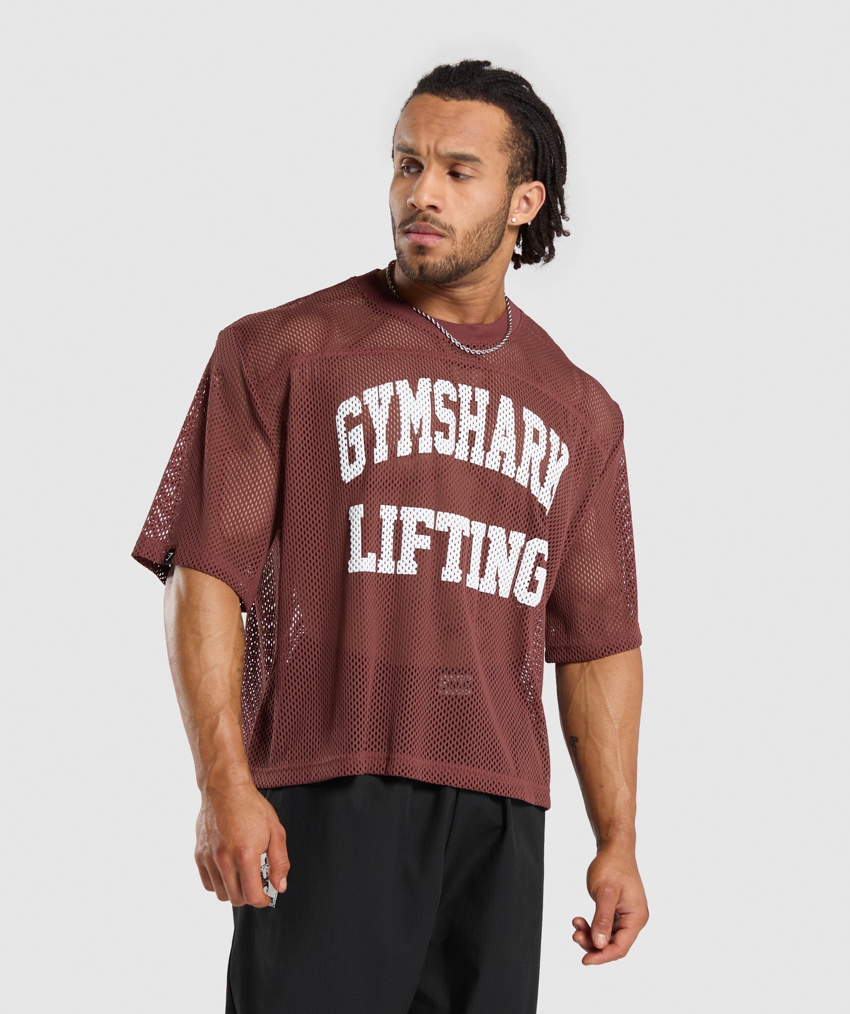 gymshark-mesh-oversized-t-shirt-burgundy-brown-ss24