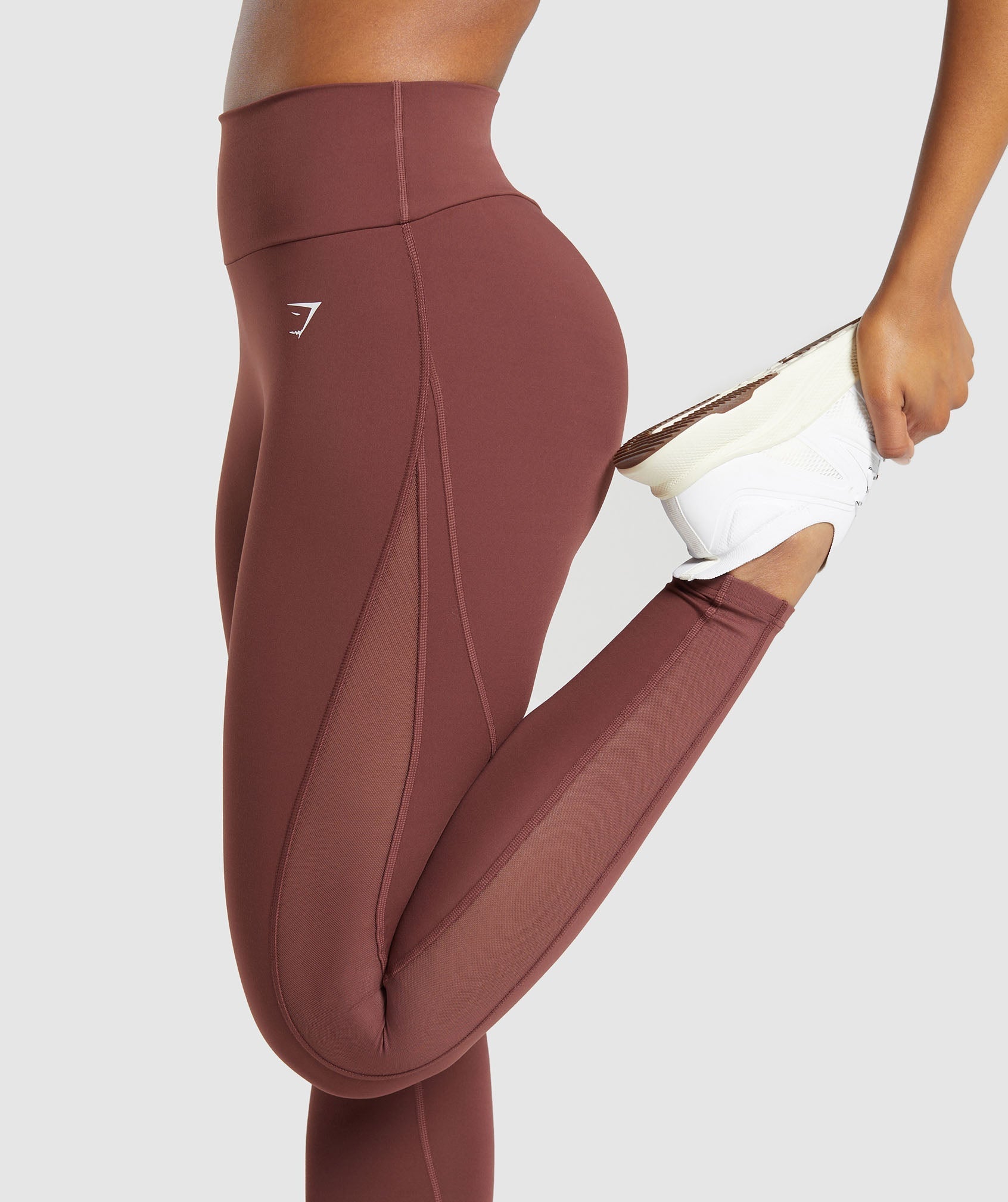 gymshark-mesh-placement-legging-burgundy-brown-ss24