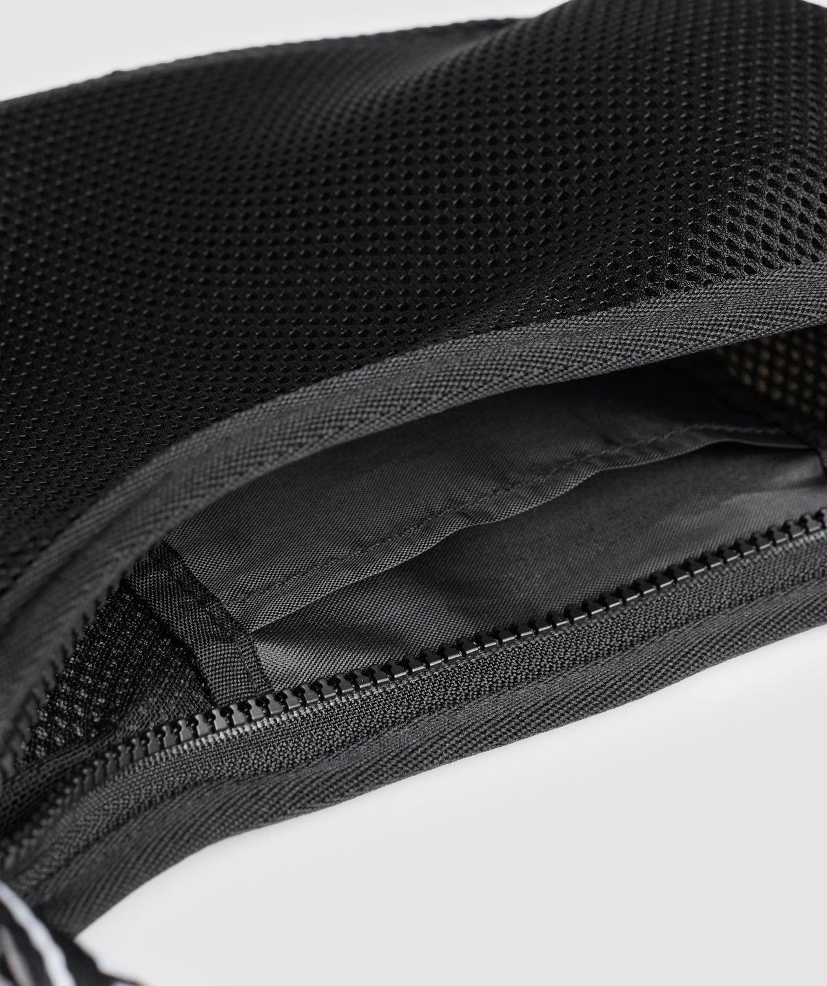 gymshark-mesh-shoulder-bag-black-aw24