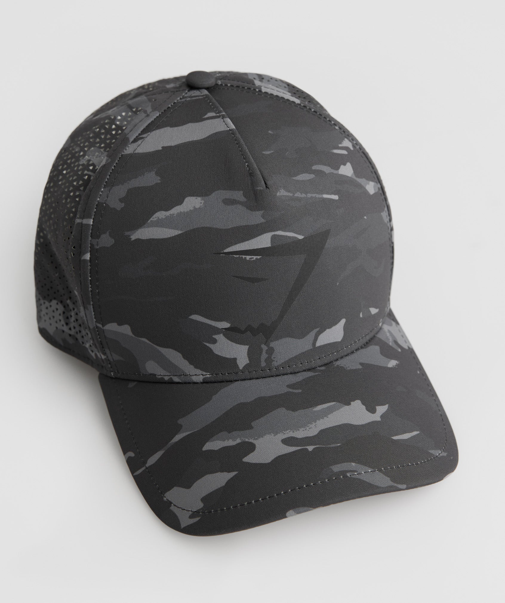 gymshark-mesh-trucker-black-ss23