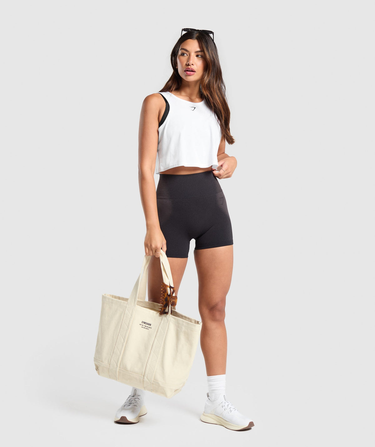 gymshark-tactical-canvas-tote-bag-ecru-white-ss24