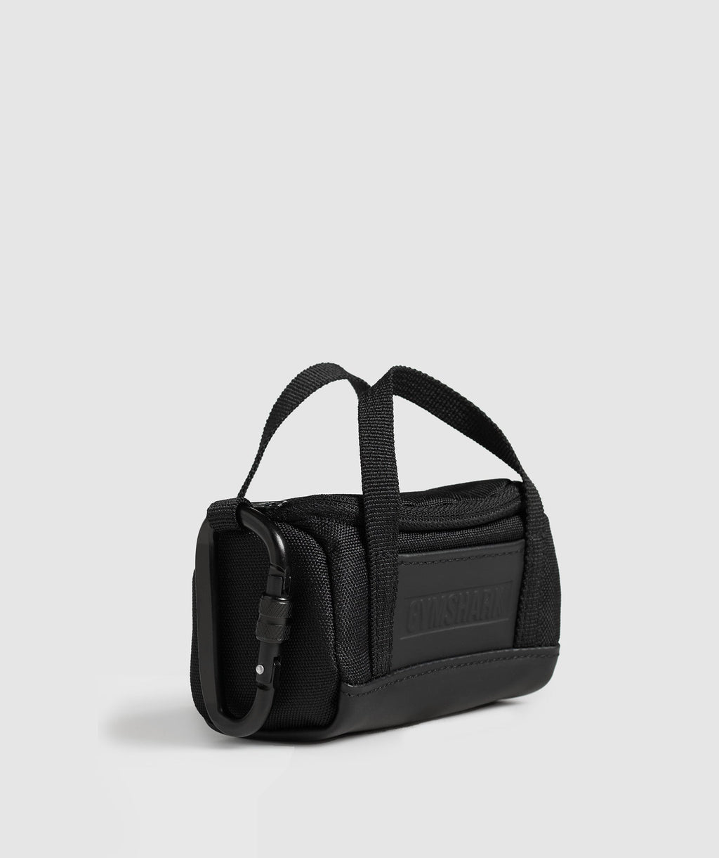 gymshark-mini-everyday-holdall-keychain-black-ss25