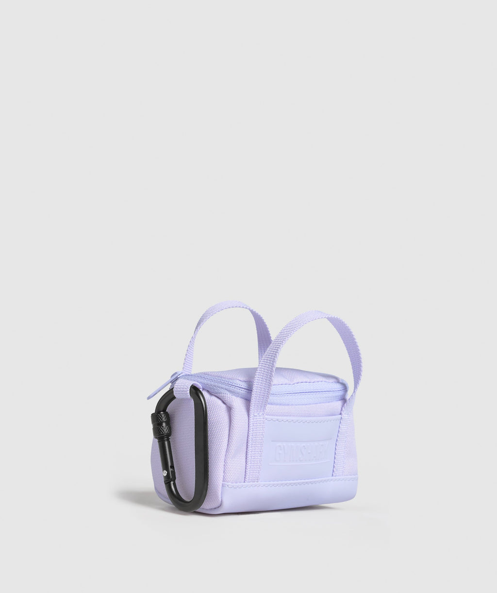 gymshark-mini-everyday-holdall-keychain-fresh-lilac-ss25