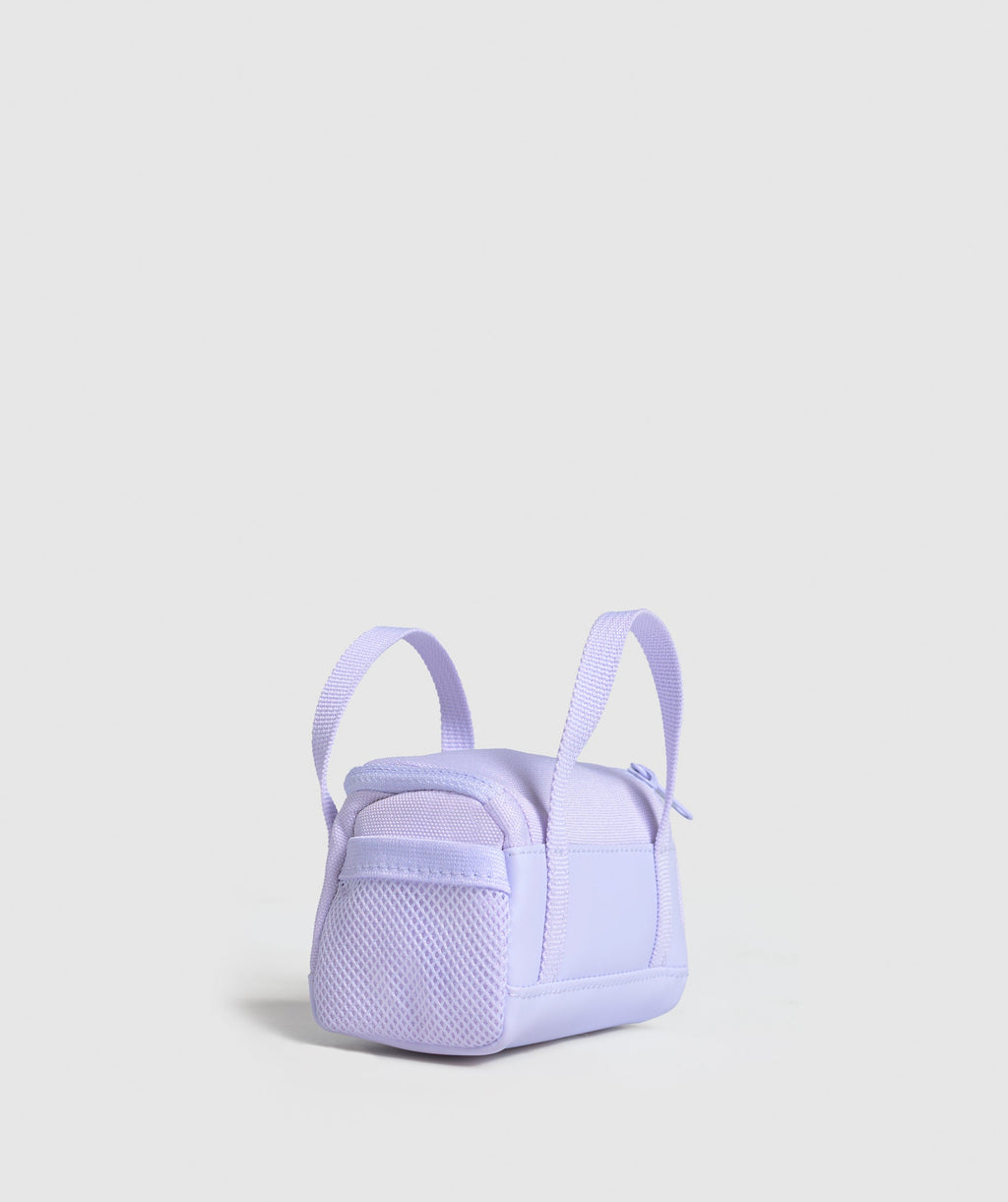gymshark-mini-everyday-holdall-keychain-fresh-lilac-ss25