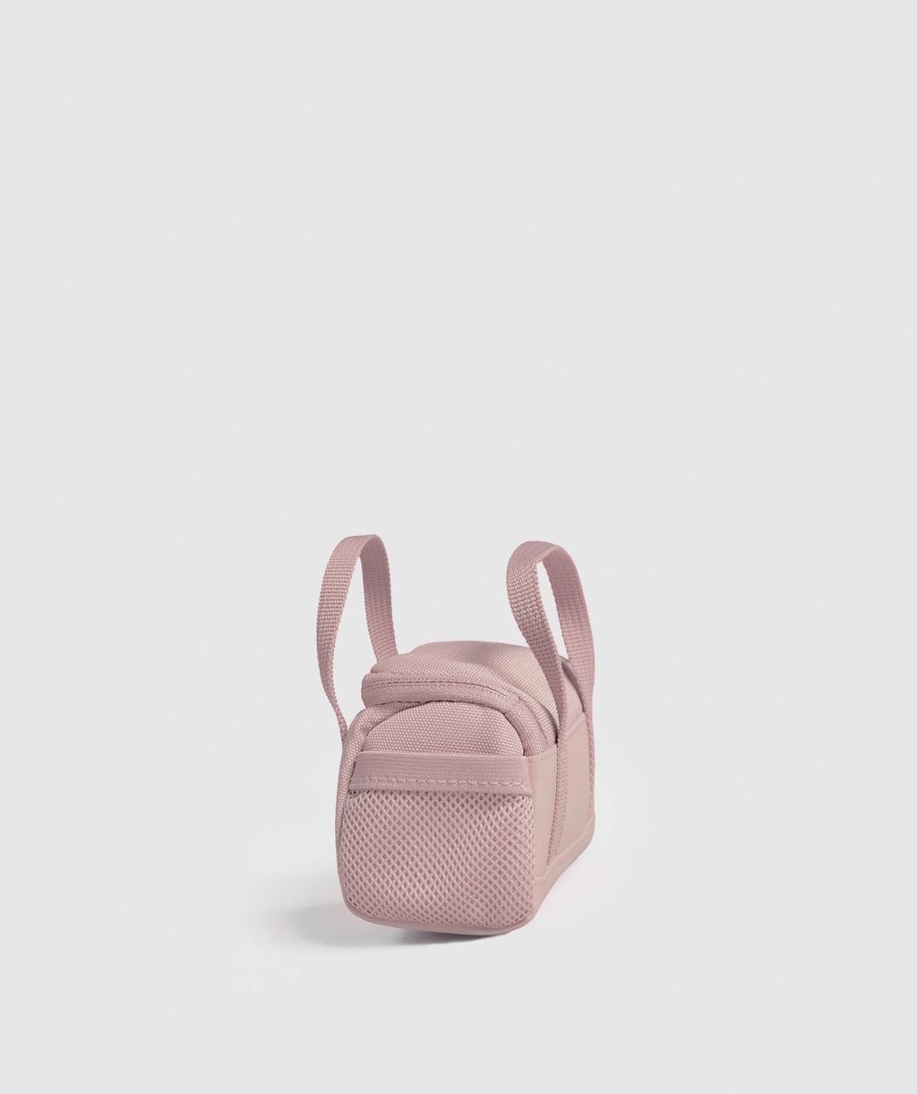 gymshark-mini-everyday-holdall-keychain-muted-pink-ss25