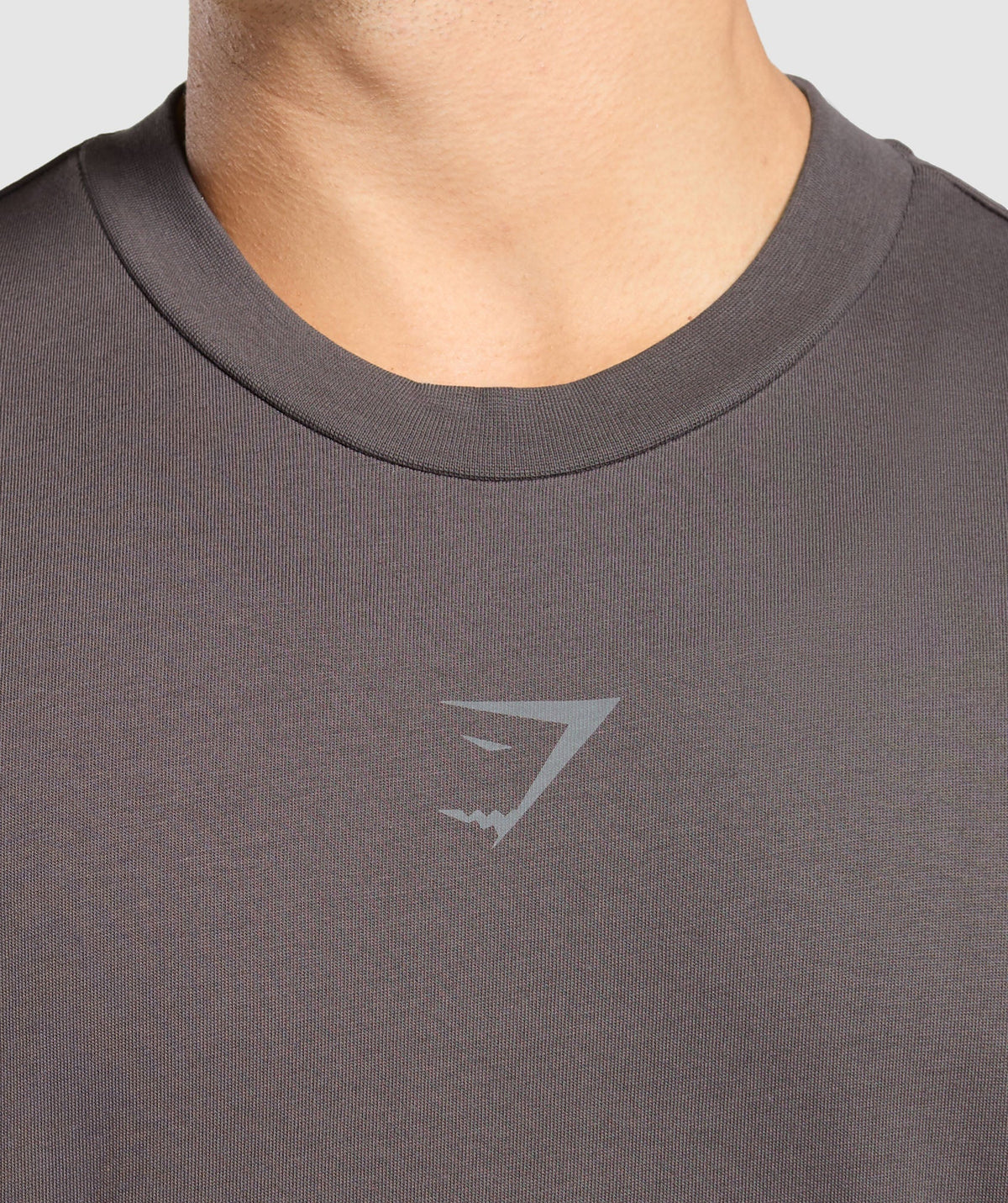 gymshark-movin-metal-graphic-t-shirt-greyed-purple-aw24