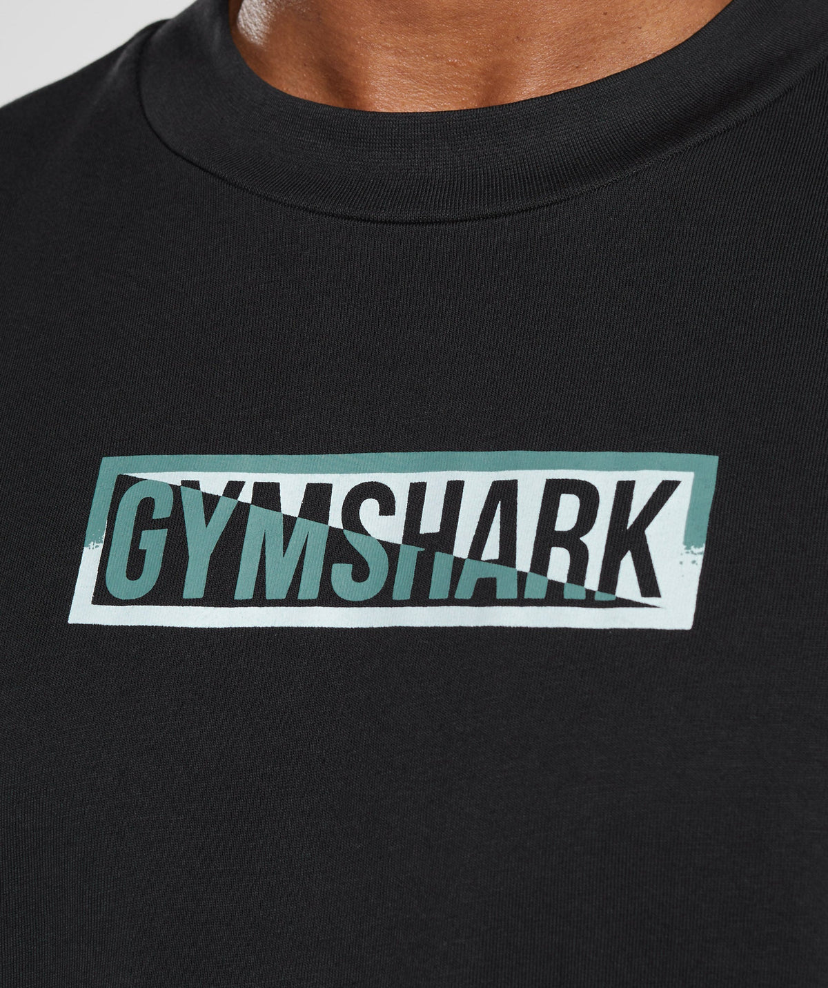 gymshark-global-graphic-long-sleeve-t-shirt-black-aw23