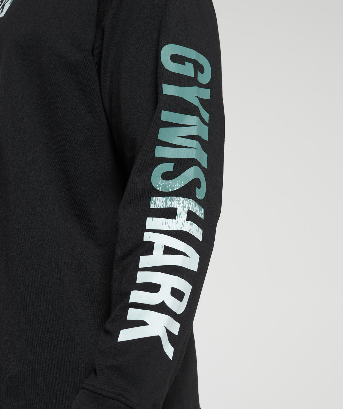 gymshark-global-graphic-long-sleeve-t-shirt-black-aw23