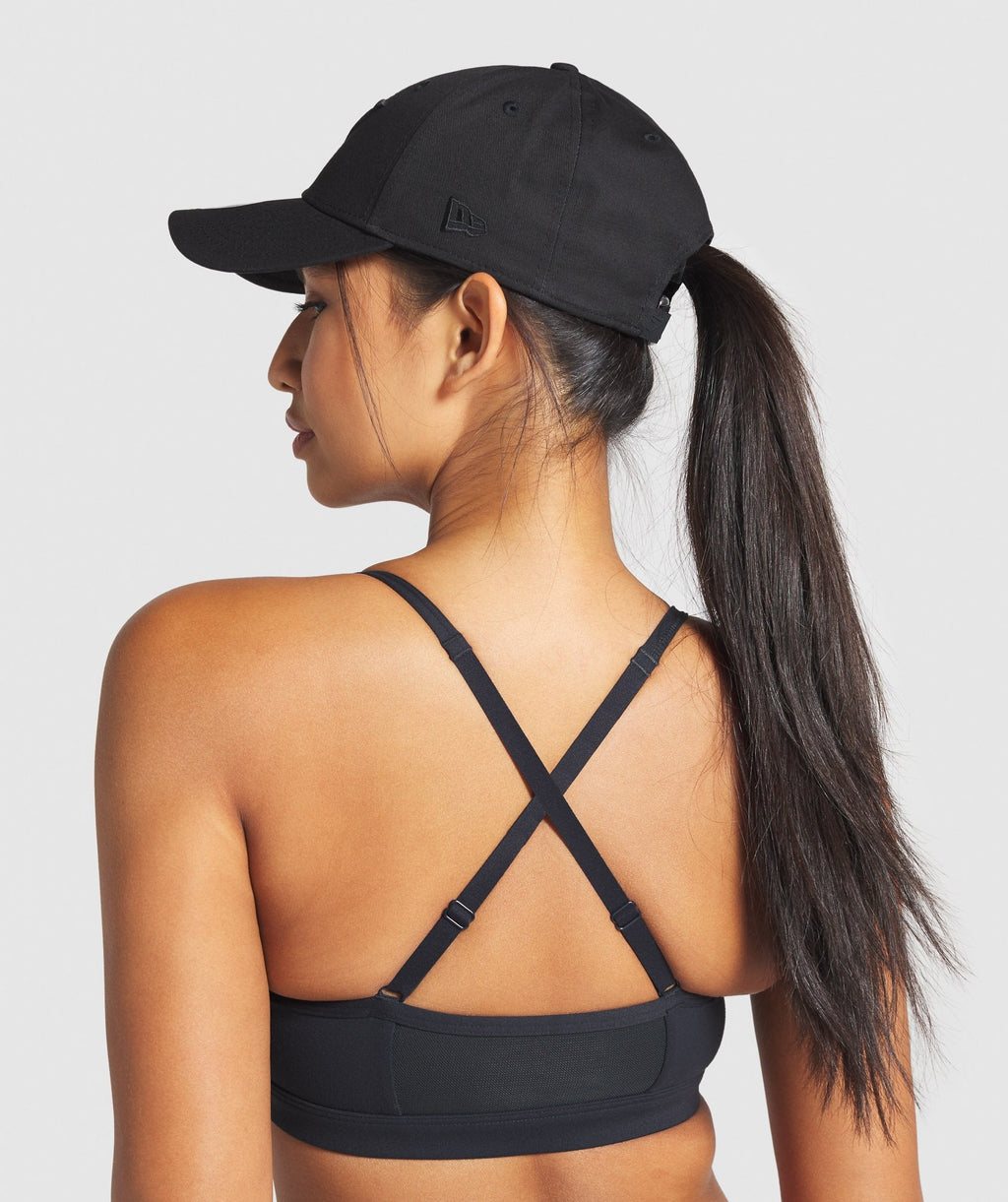 gymshark-new-era-9forty-trucker-black-black-aw21