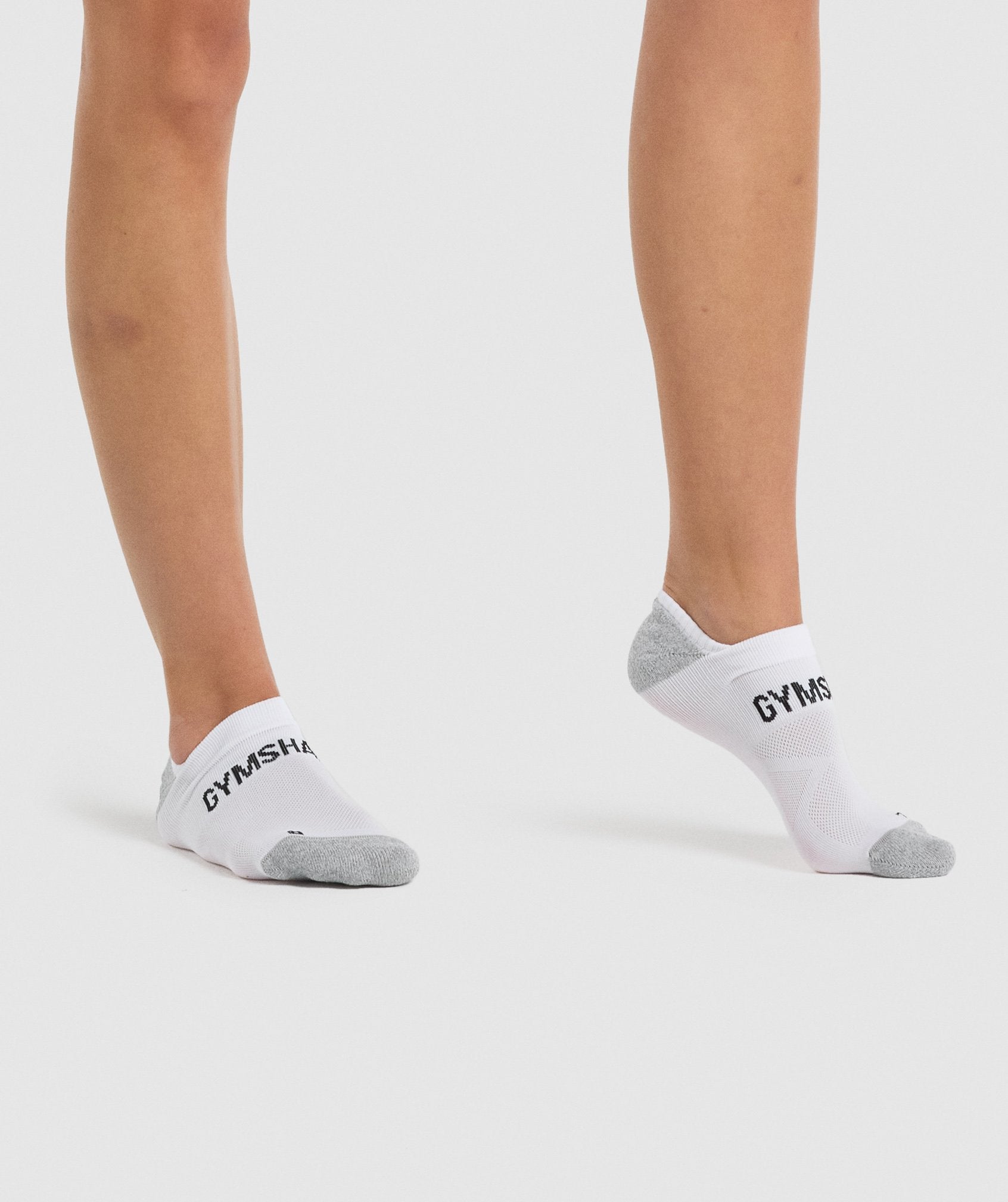 gymshark-no-show-performance-socks-white