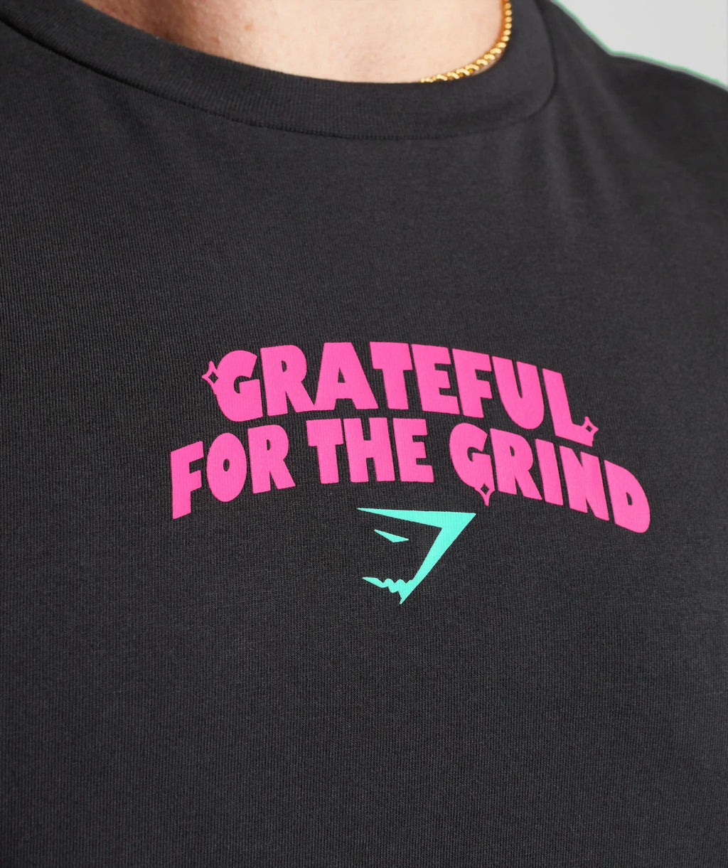 gymshark-noah-ohlsen-oversized-sun-t-shirt-black-ss23