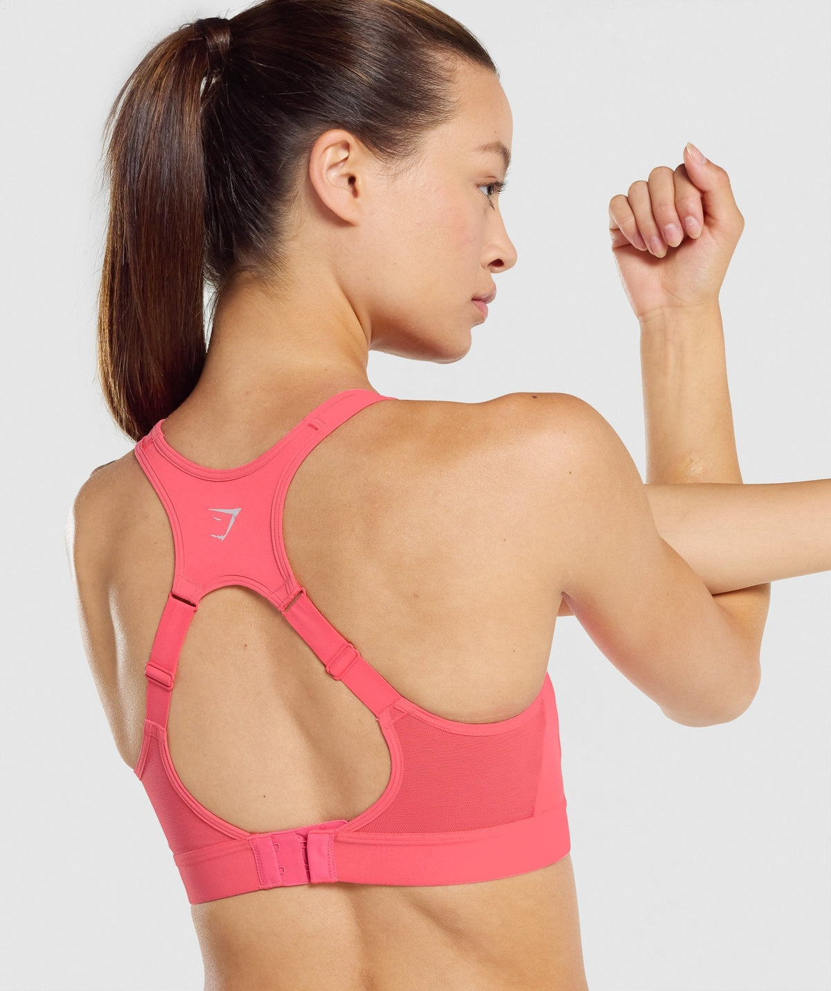 gymshark-open-back-training-sports-bra-pink-white-logo