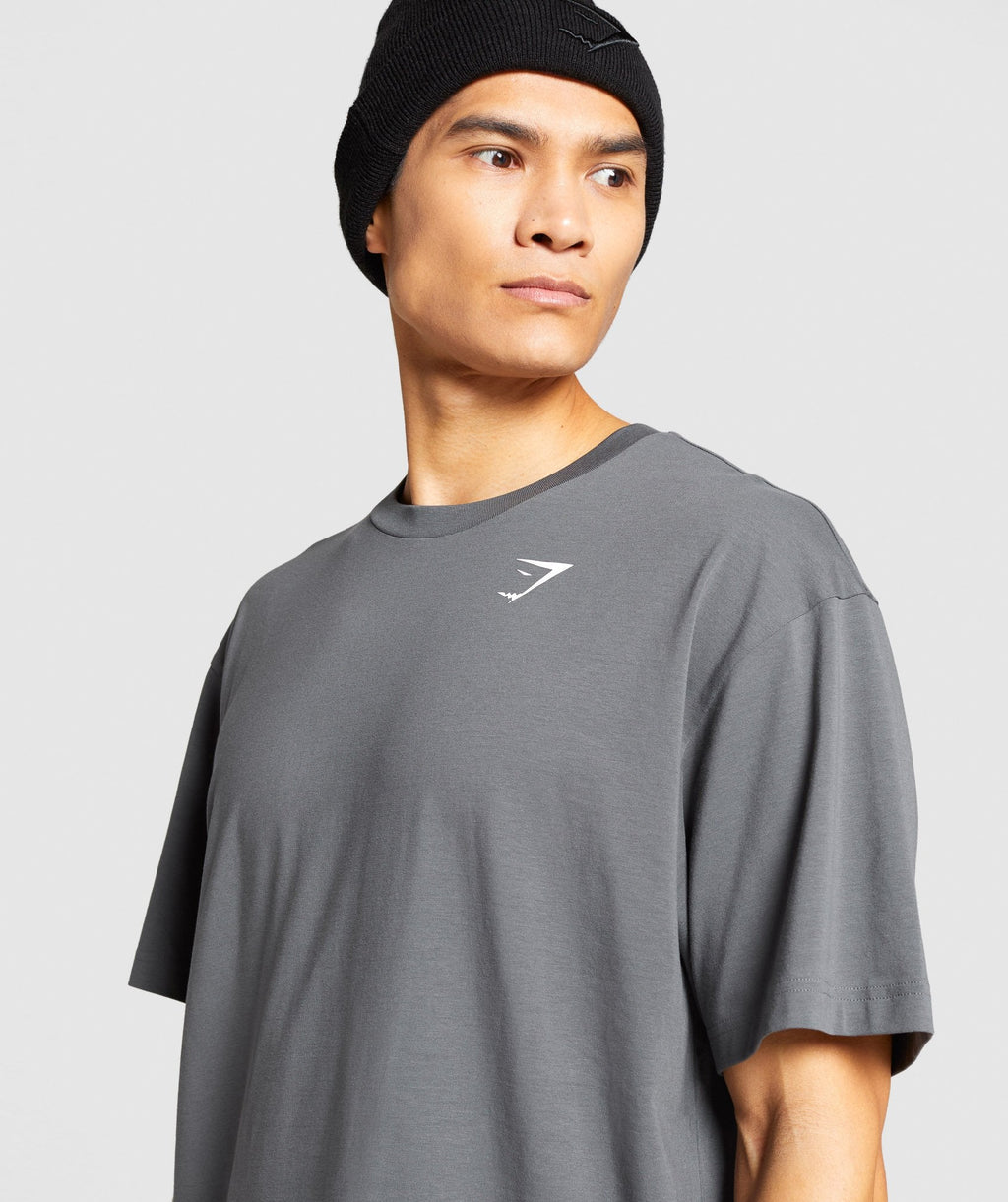gymshark-essential-oversized-t-shirt-charcoal-gs21