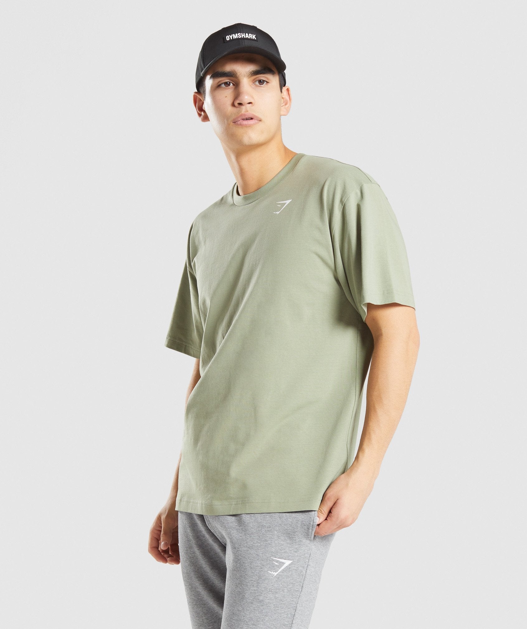 gymshark-essential-oversized-t-shirt-light-green-gs21