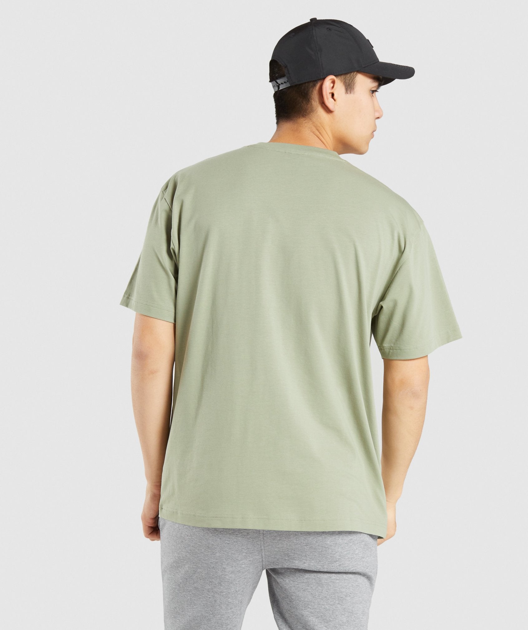 gymshark-essential-oversized-t-shirt-light-green-gs21