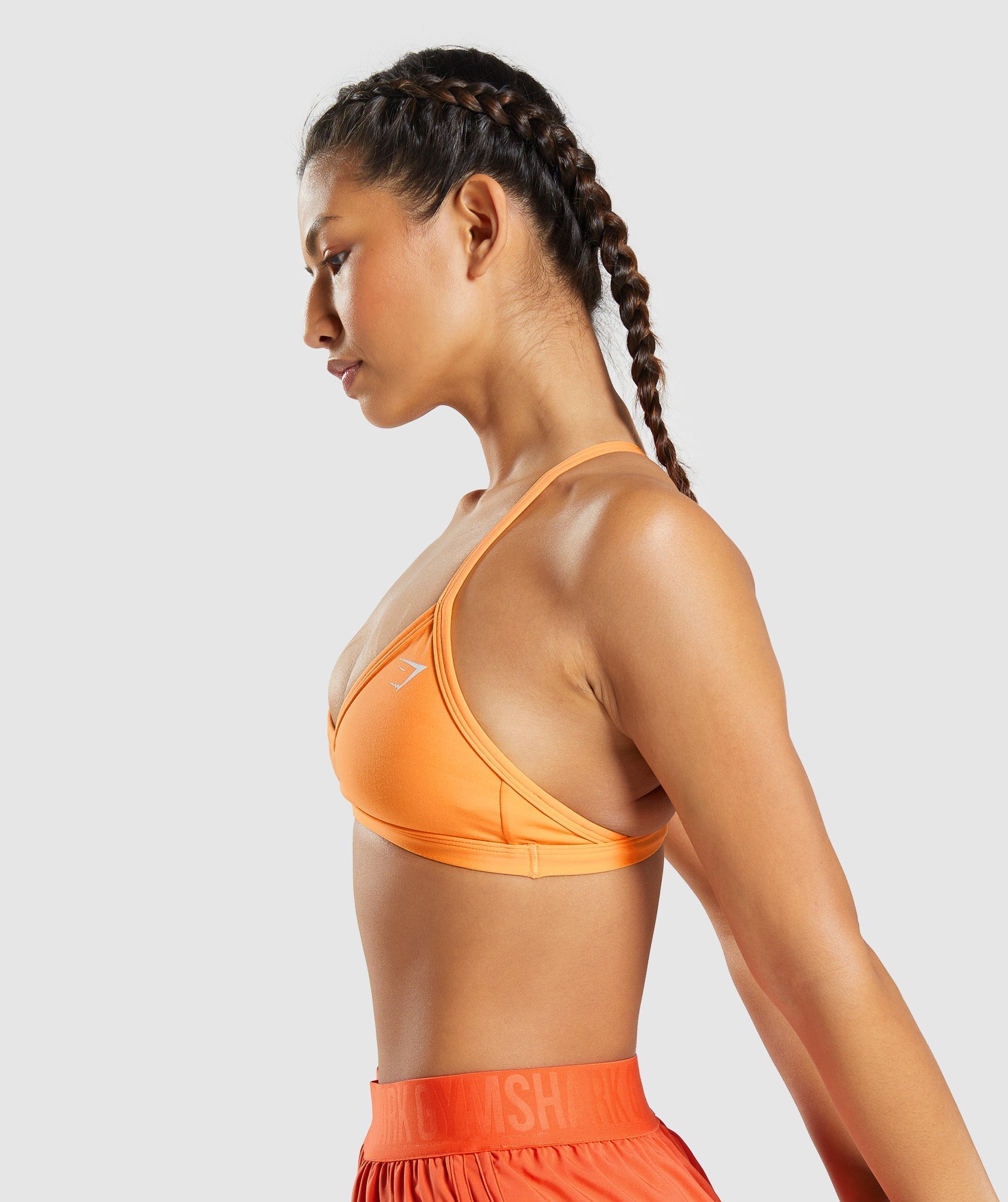 gymshark-minimal-sports-bra-apricot-orange-ss22