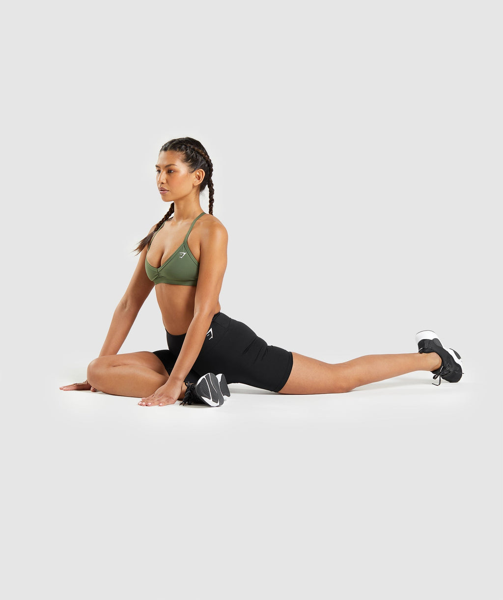 gymshark-minimal-sports-bra-core-olive-ss22