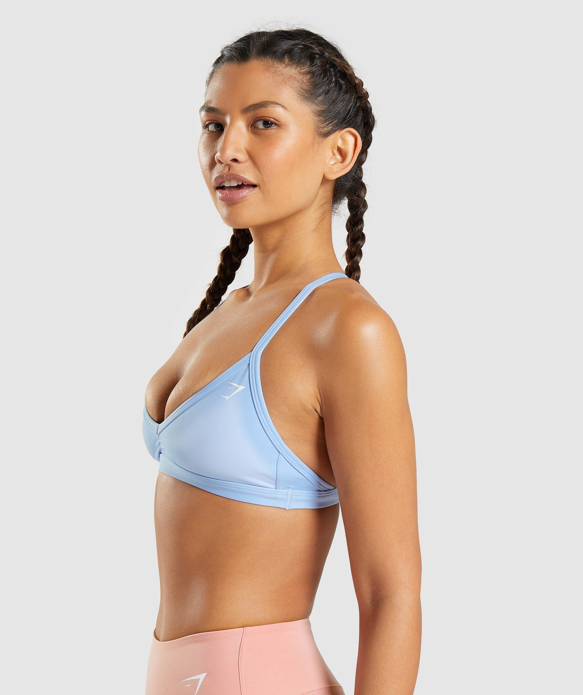 gymshark-minimal-sports-bra-moonstone-blue-ss22