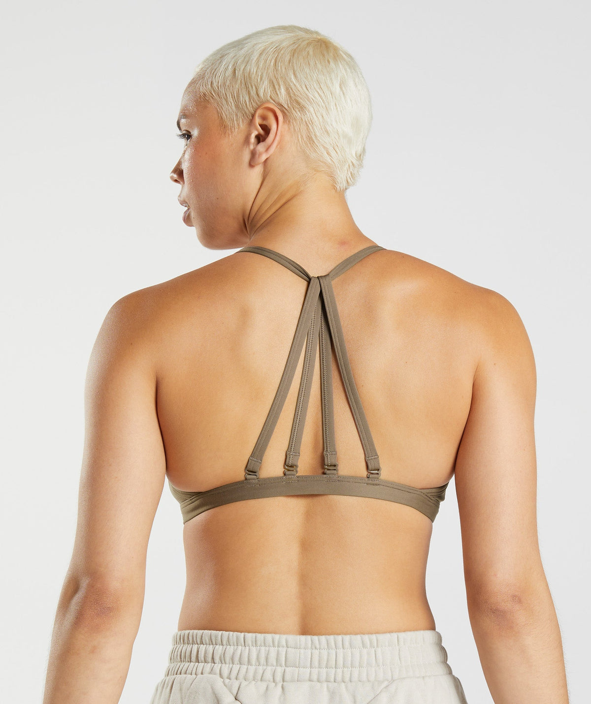gymshark-minimal-sports-bra-soul-brown-aw22