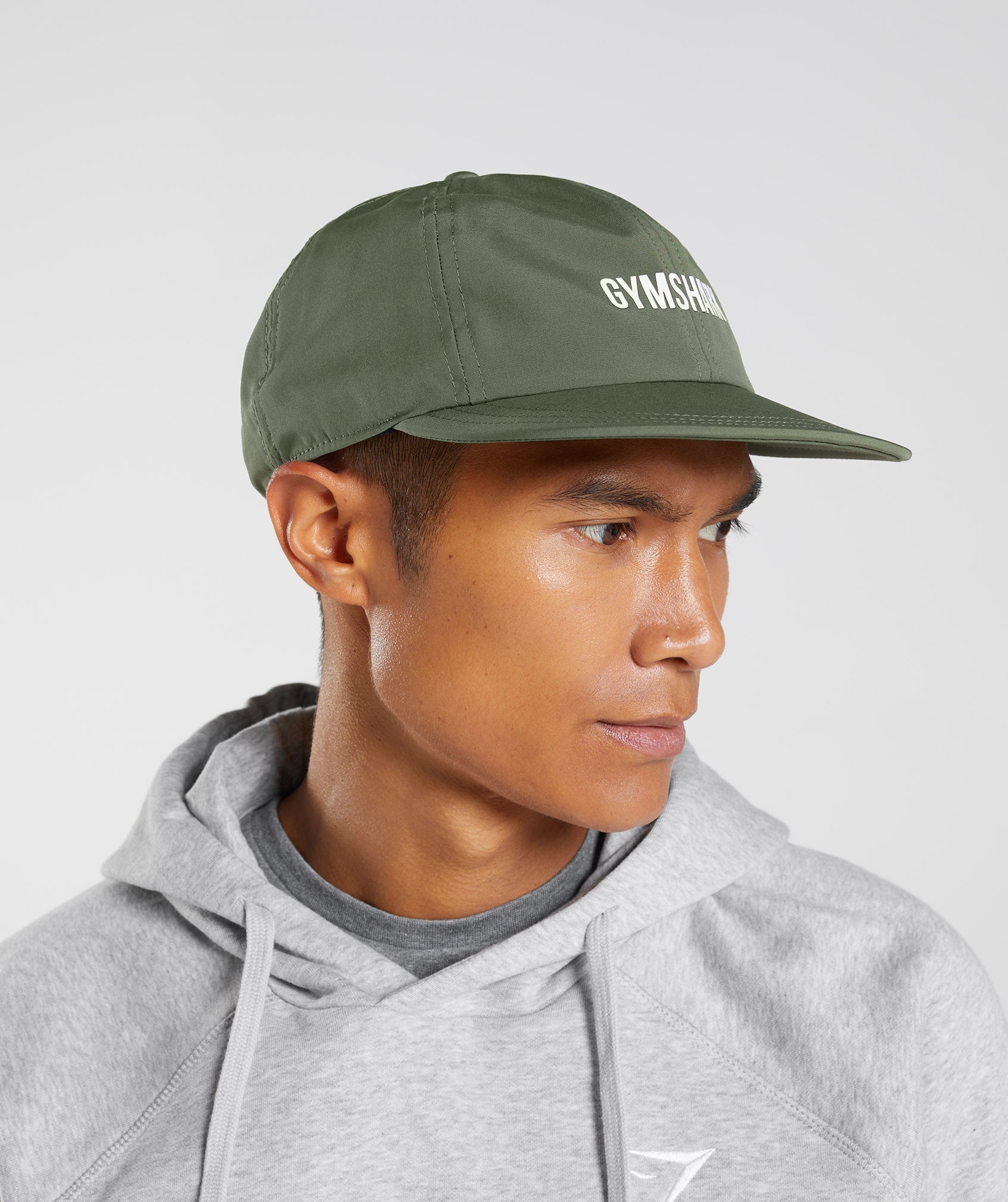 gymshark-flat-peak-cap-core-olive-aw22