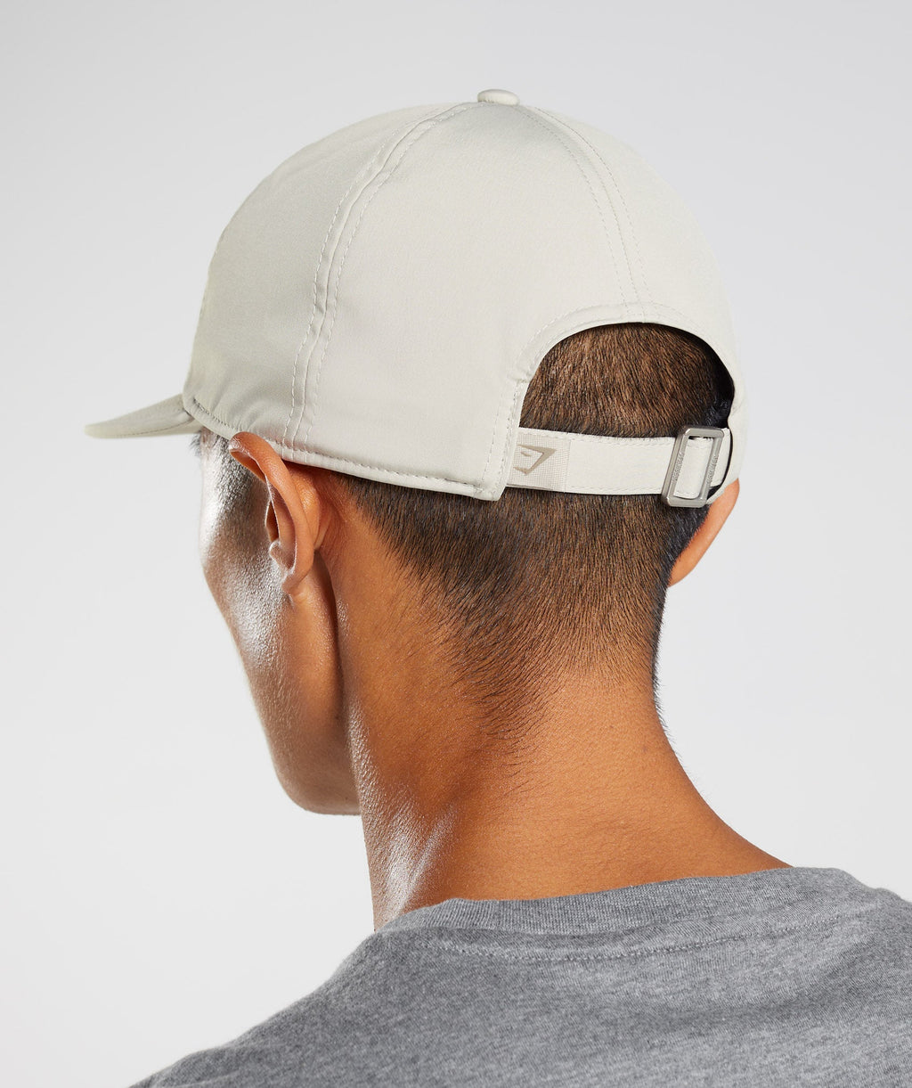 gymshark-flat-peak-cap-pebble-grey-aw22