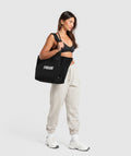 gymshark-oversized-canvas-tote-black-ss24