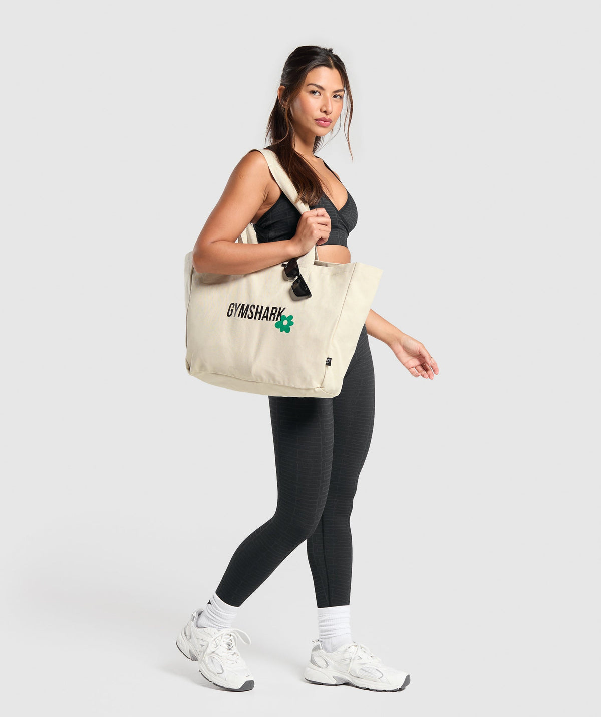 gymshark-work-for-it-oversized-tote-ecru-white-ss24