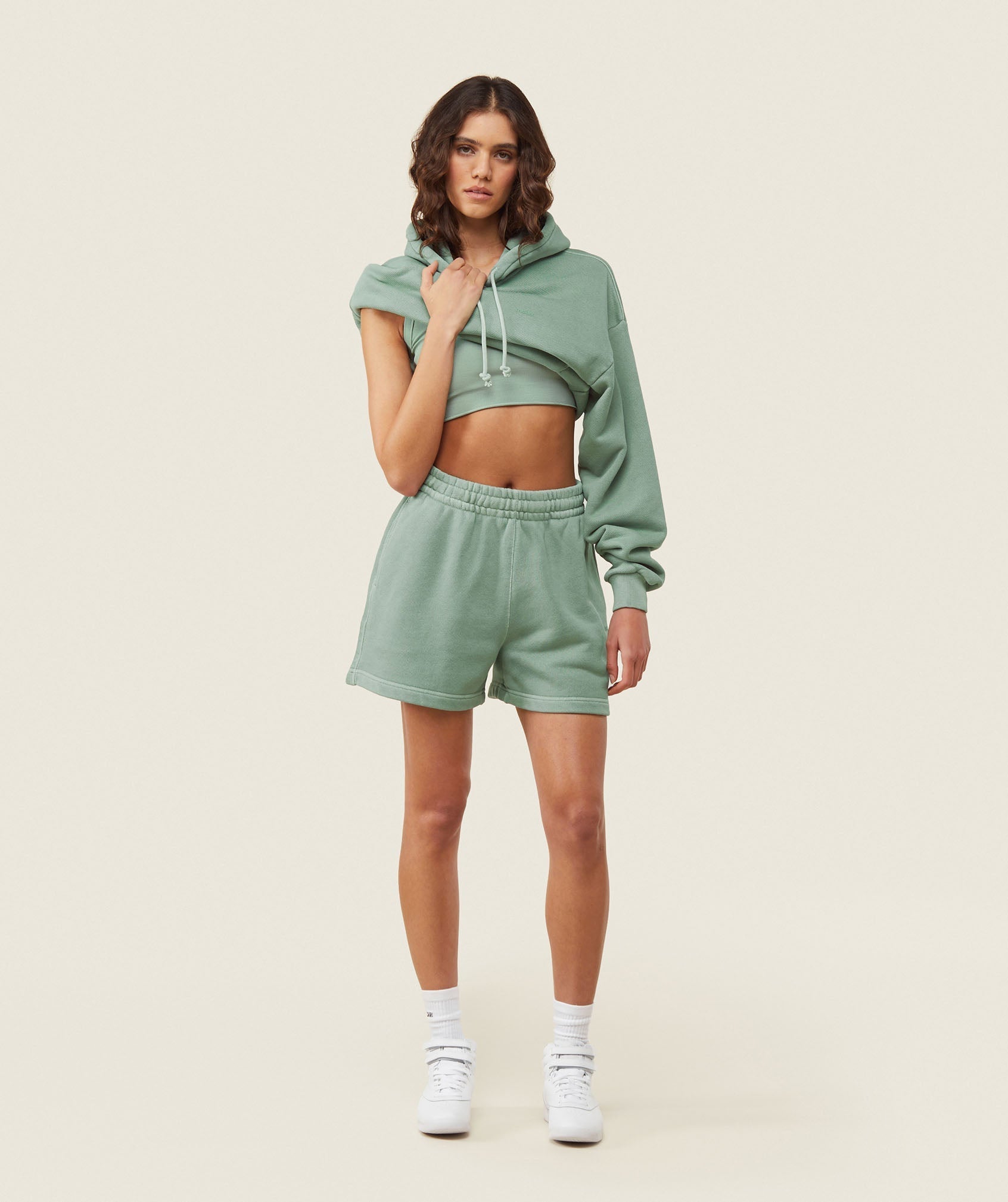gymshark-everywear-relaxed-hoodie-dollar-green-ss24-1