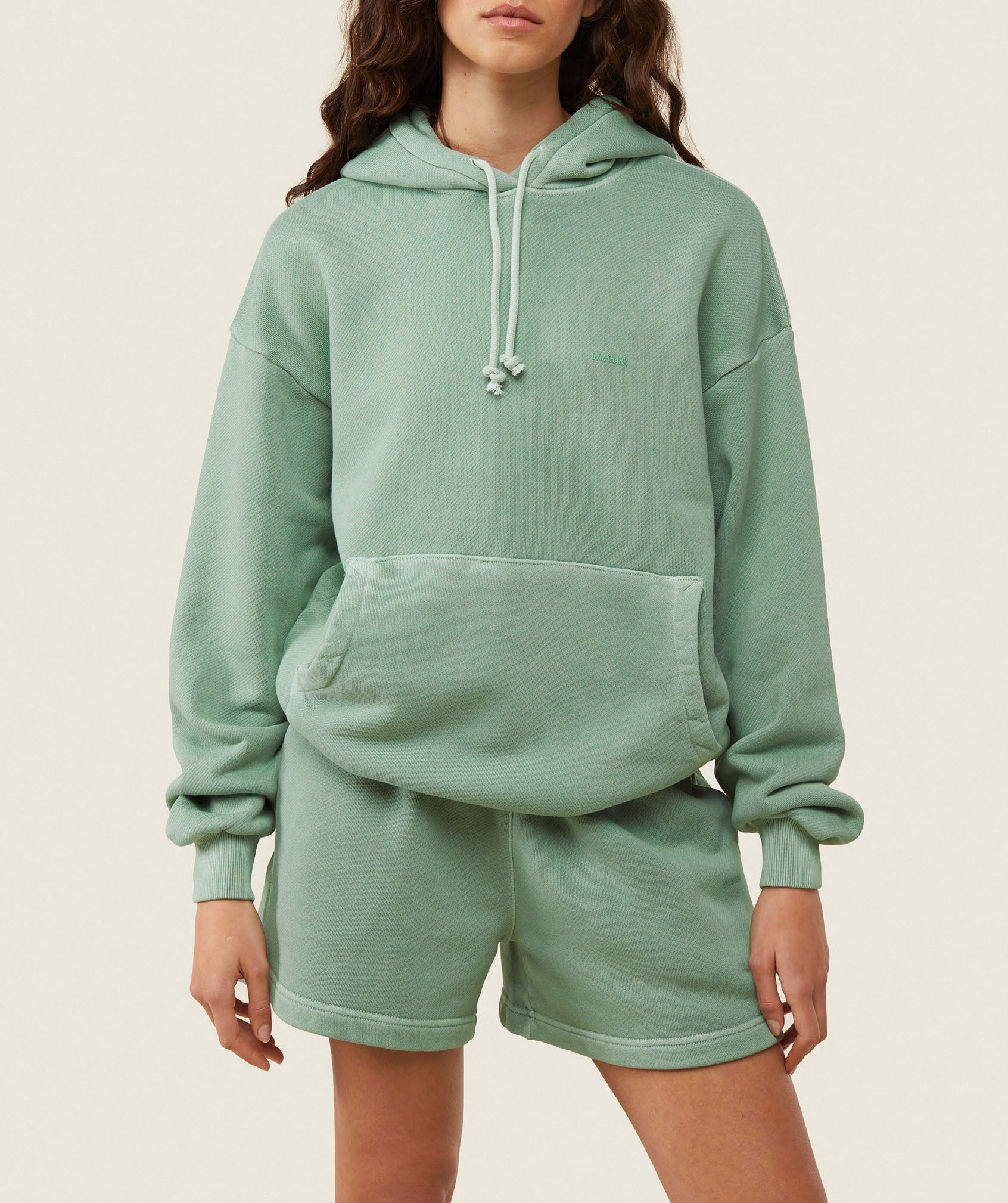 gymshark-everywear-relaxed-hoodie-dollar-green-ss24-1