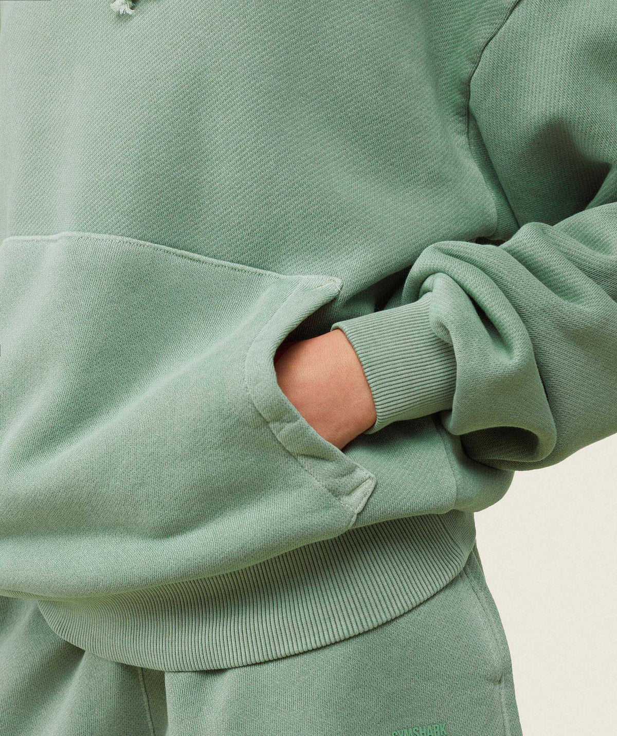 gymshark-everywear-relaxed-hoodie-dollar-green-ss24-1