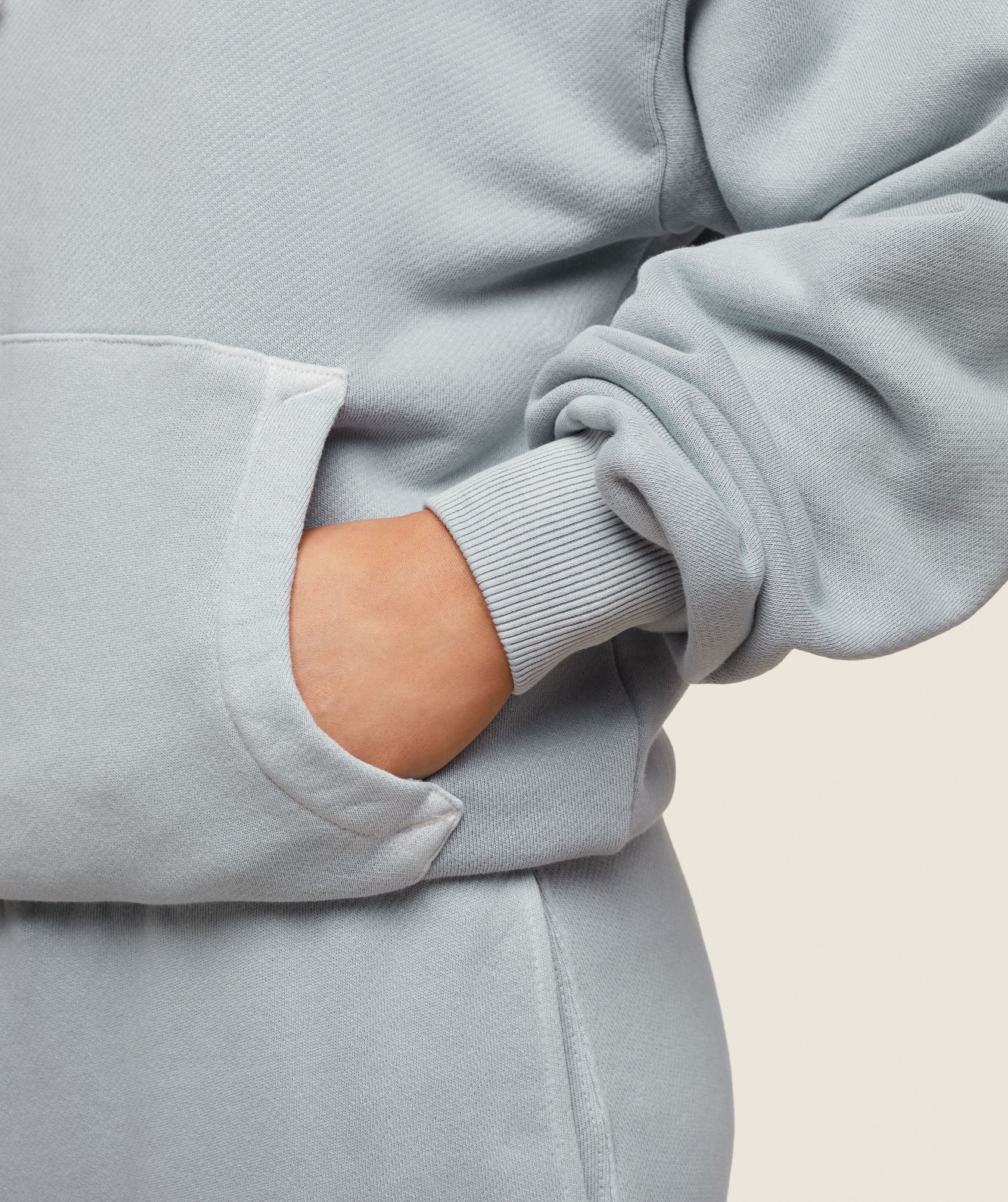 gymshark-everywear-relaxed-hoodie-ice-grey-ss24