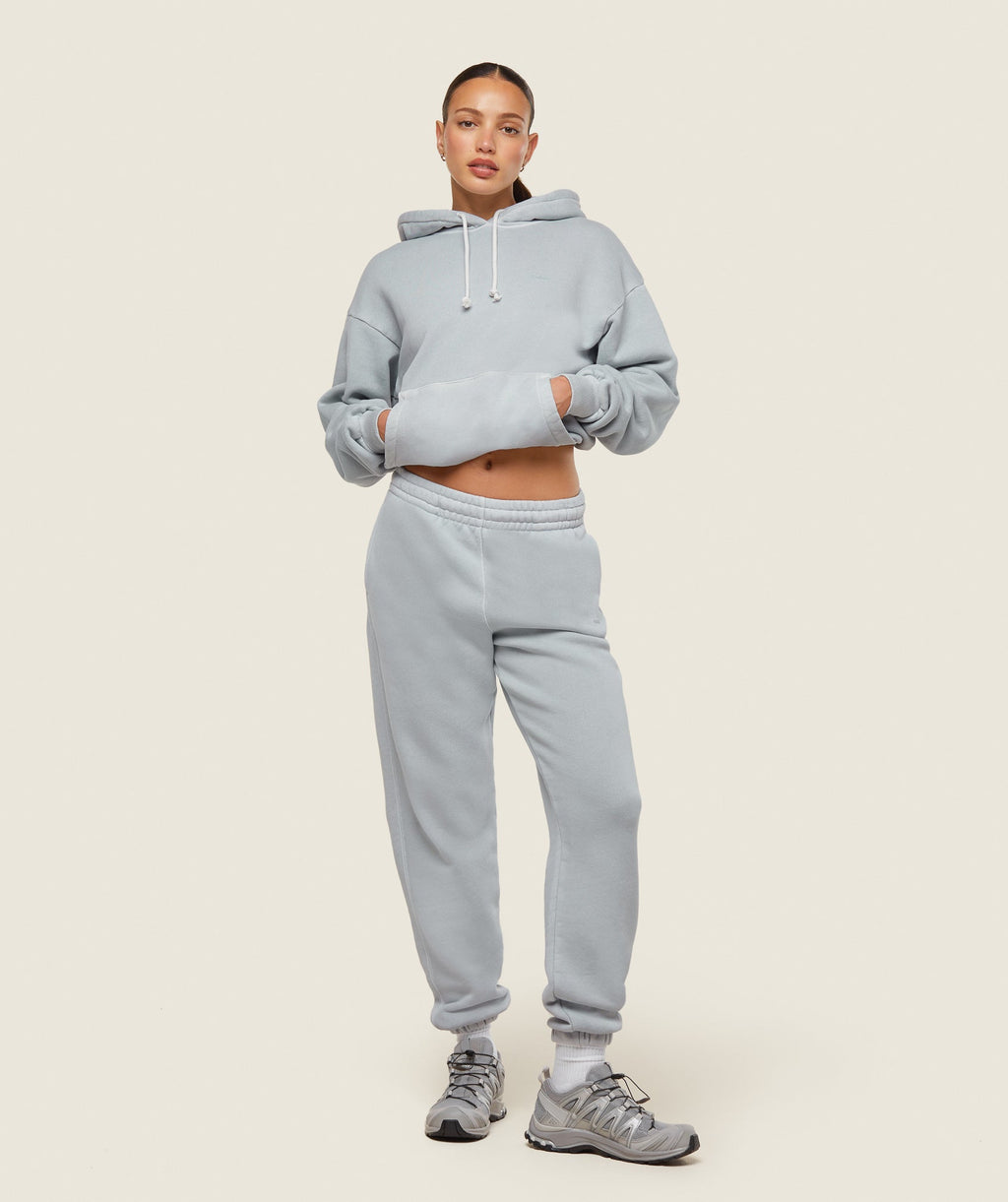gymshark-everywear-relaxed-hoodie-ice-grey-ss24