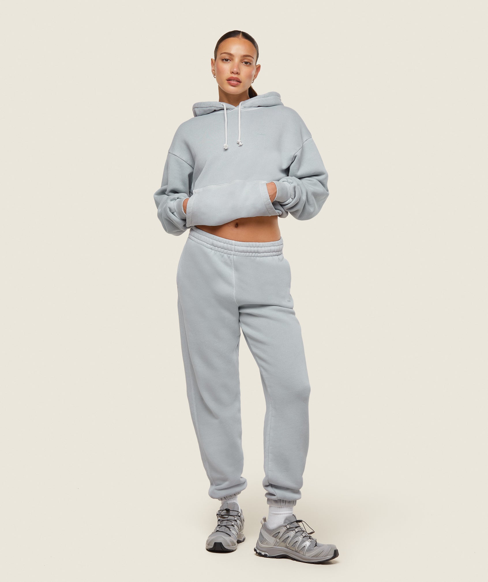 gymshark-everywear-relaxed-hoodie-ice-grey-ss24