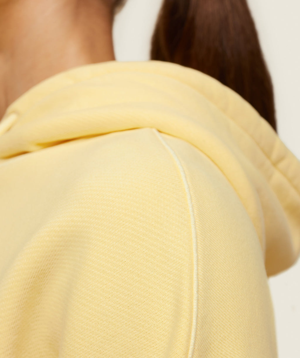 gymshark-everywear-relaxed-hoodie-sunray-yellow-ss24