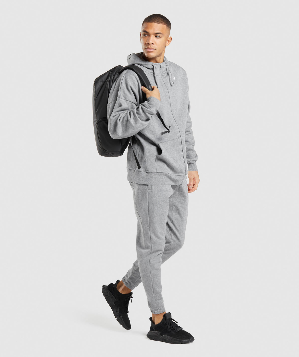 gymshark-essential-oversized-jogger-charcoal-marl-aw21