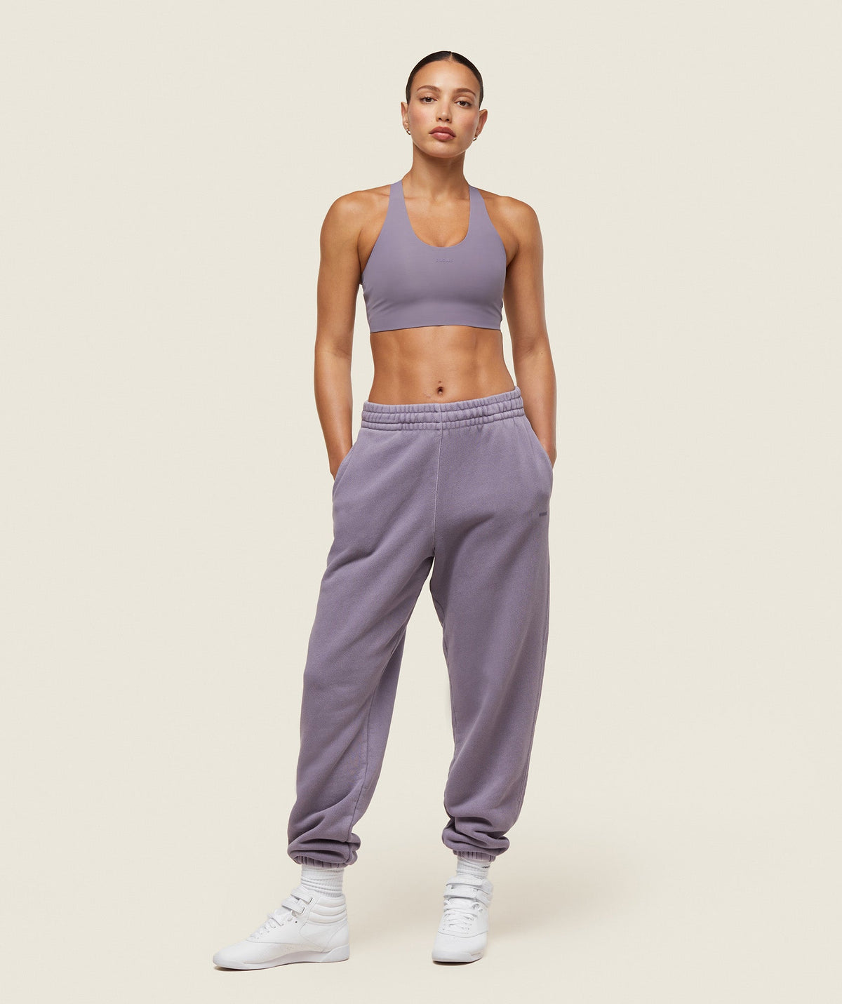 gymshark-everywear-relaxed-sweatpants-fog-purple-ss24