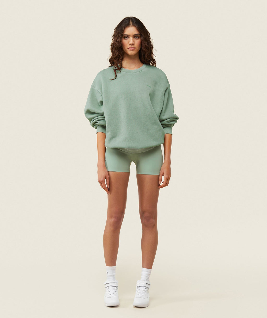 gymshark-everywear-relaxed-sweatshirt-dollar-green-ss24