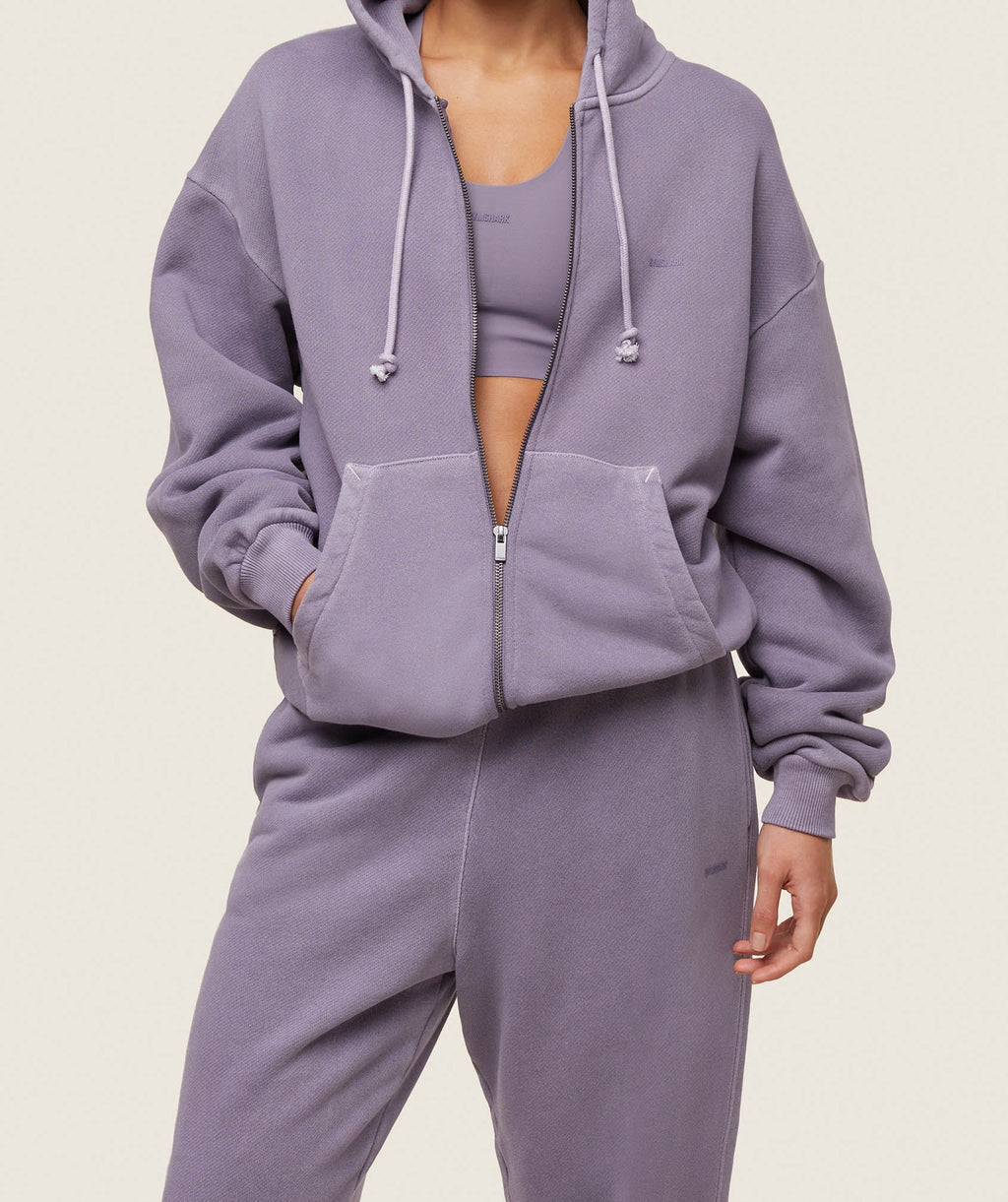 gymshark-everywear-relaxed-zip-hoodie-fog-purple-ss24